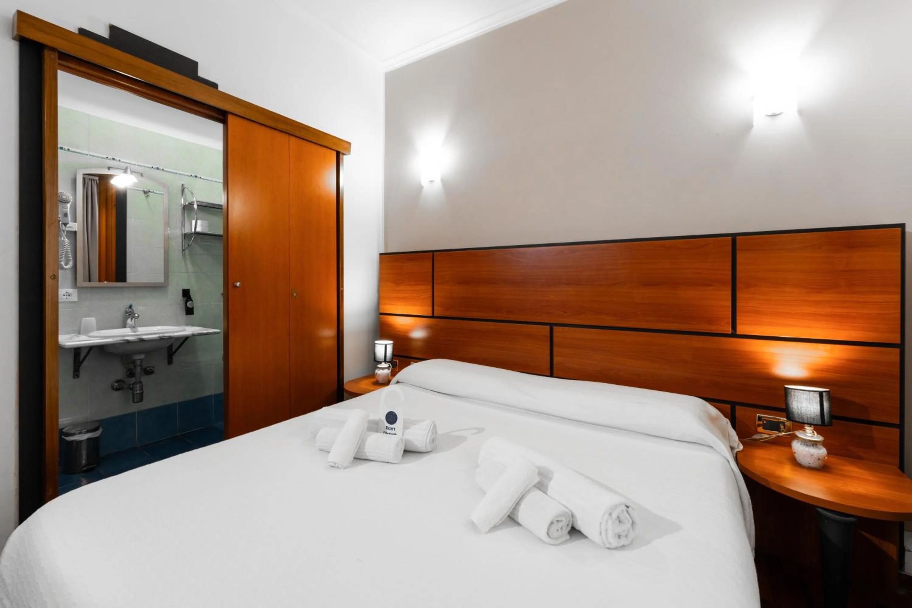 Bed in Hotel City Center