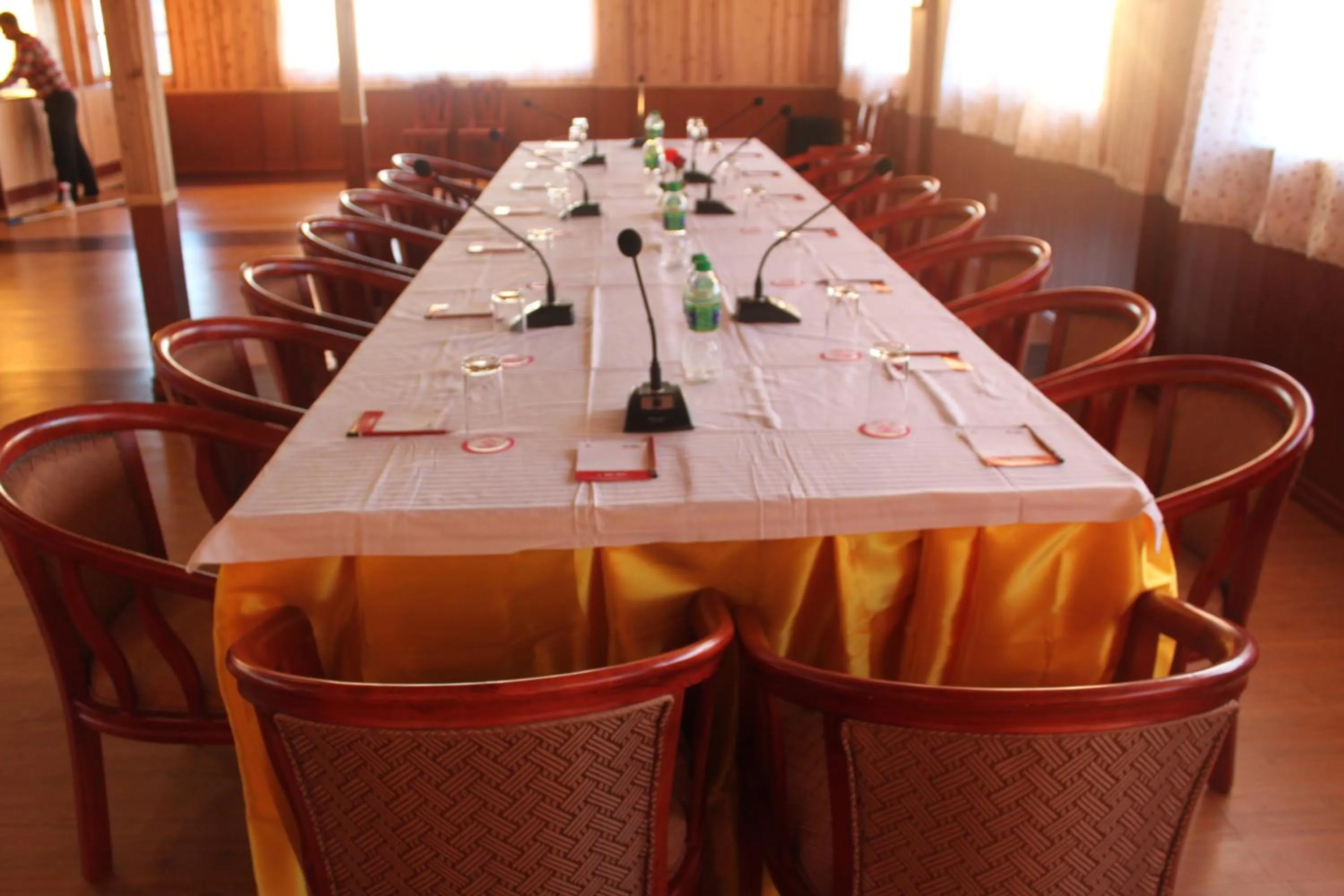 Business facilities in Little Tibet Resort Mall Road