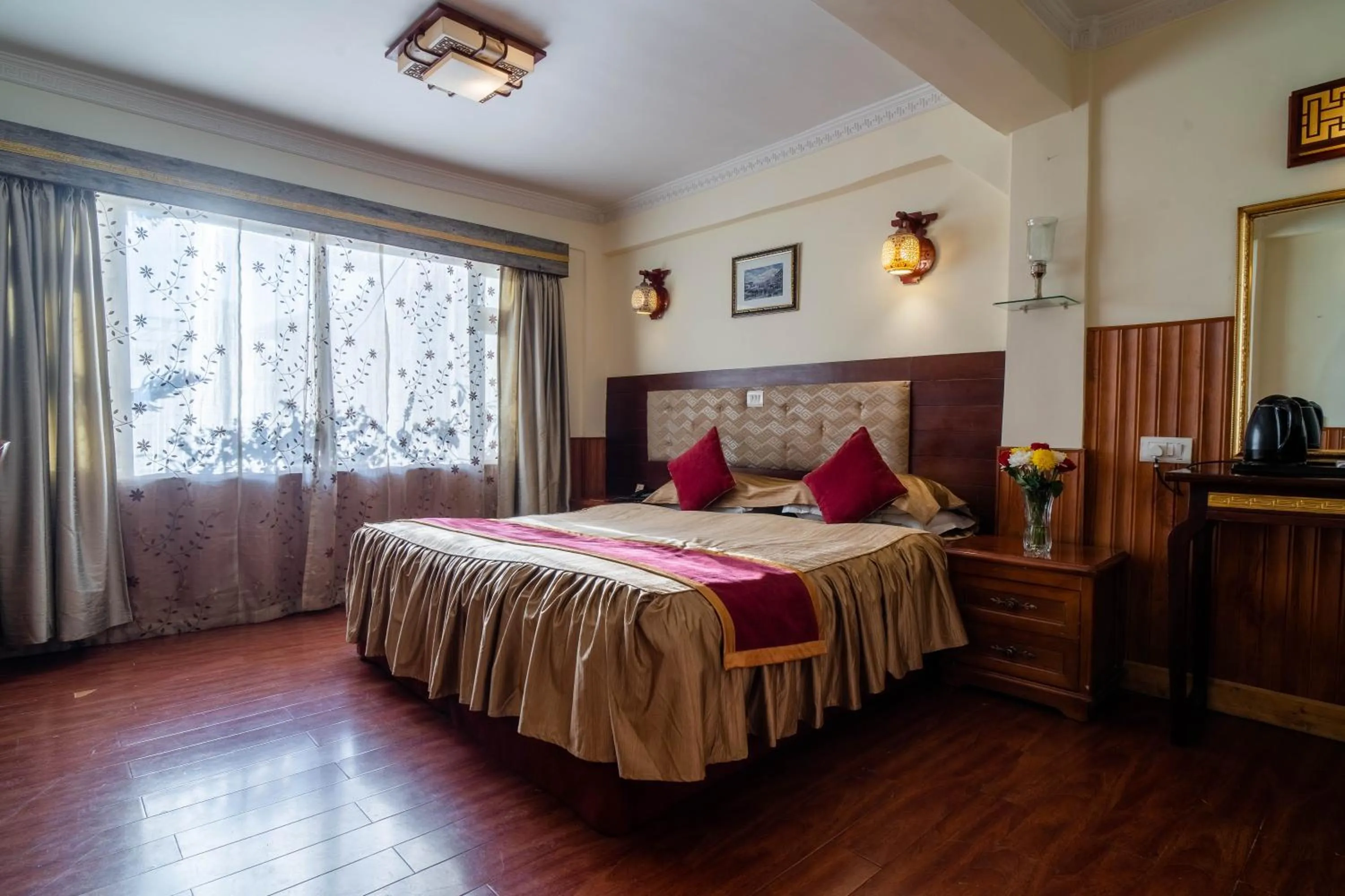 Bedroom, Bed in Little Tibet Resort Mall Road