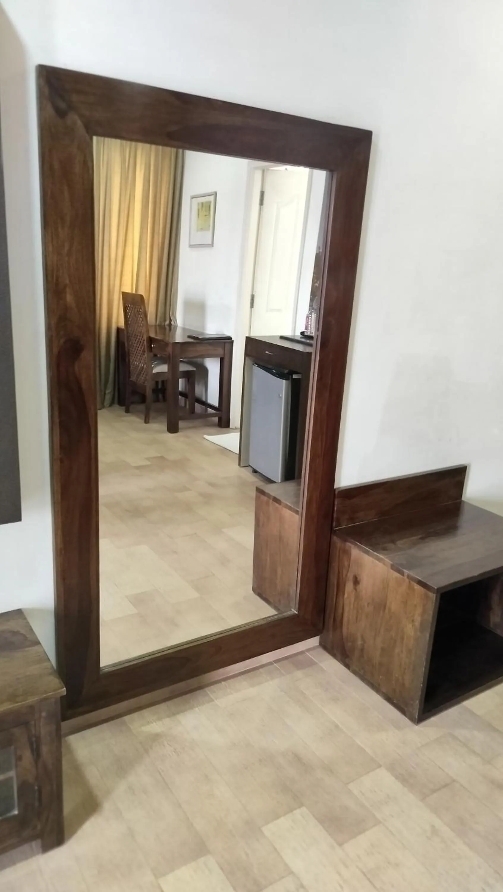 Area and facilities in 66 Residencey