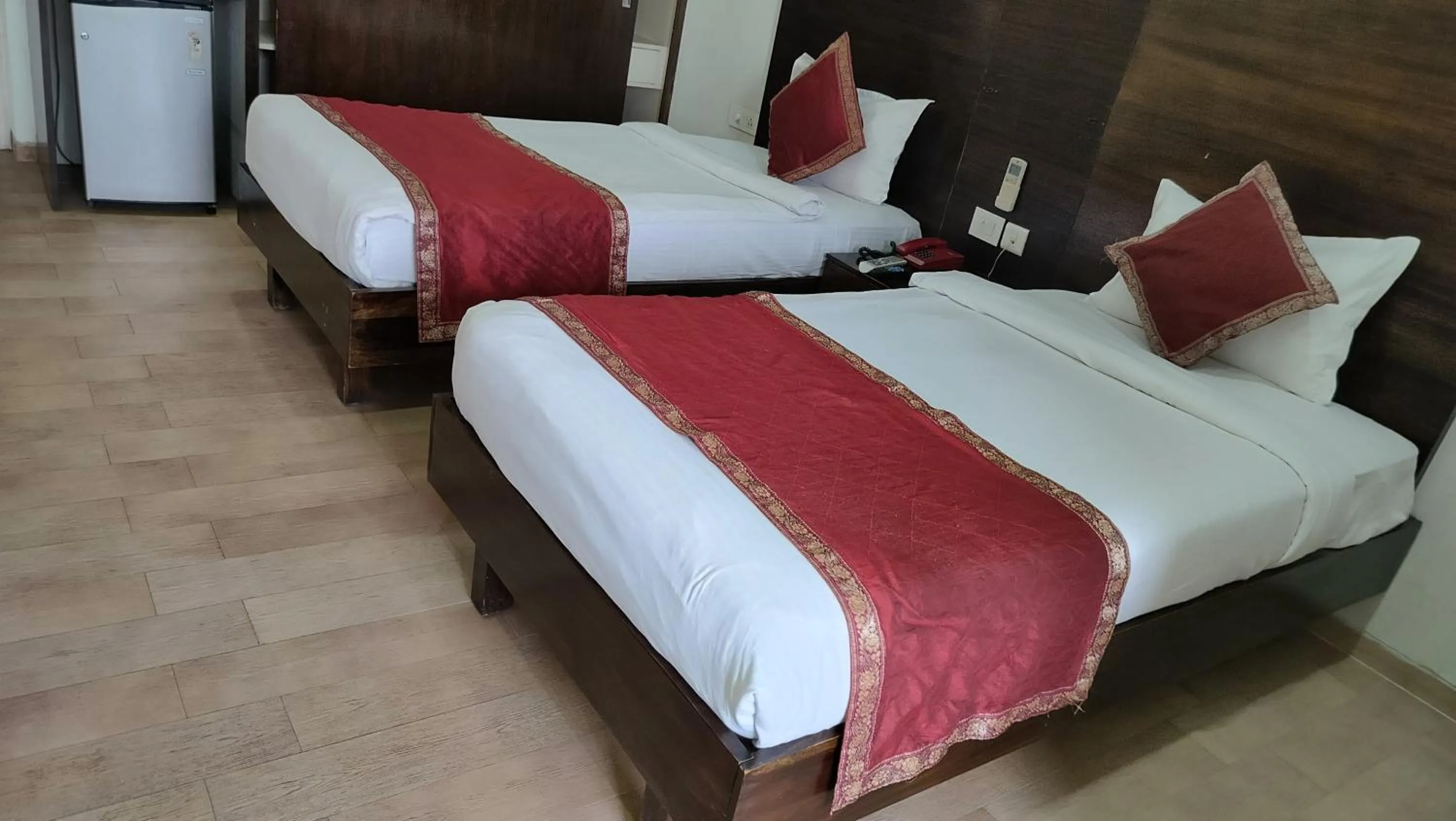 Photo of the whole room, Bed in 66 Residencey