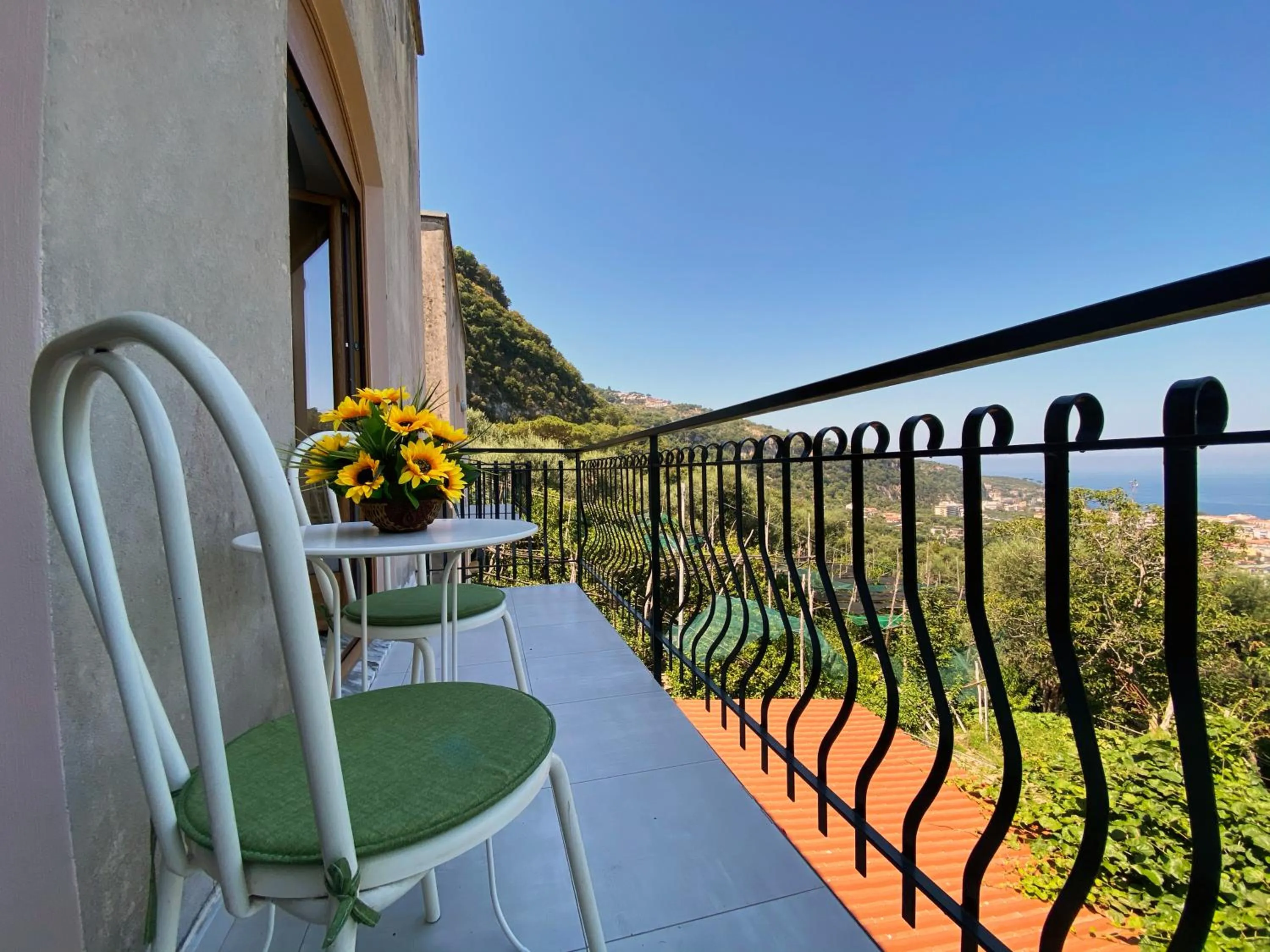 Balcony/Terrace in ACHILLE HOME B&B SORRENTO