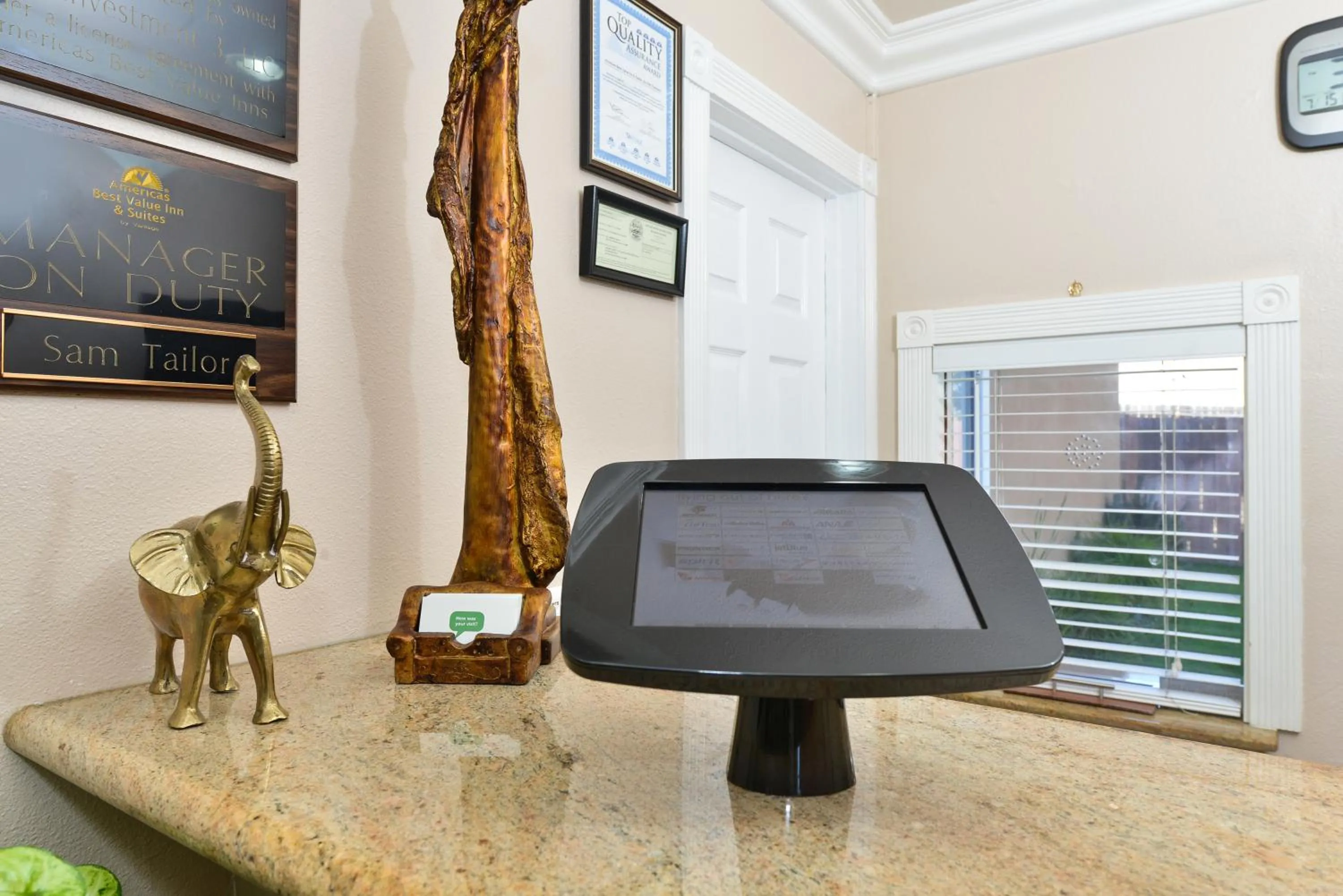 Business facilities in Inn by the sfo