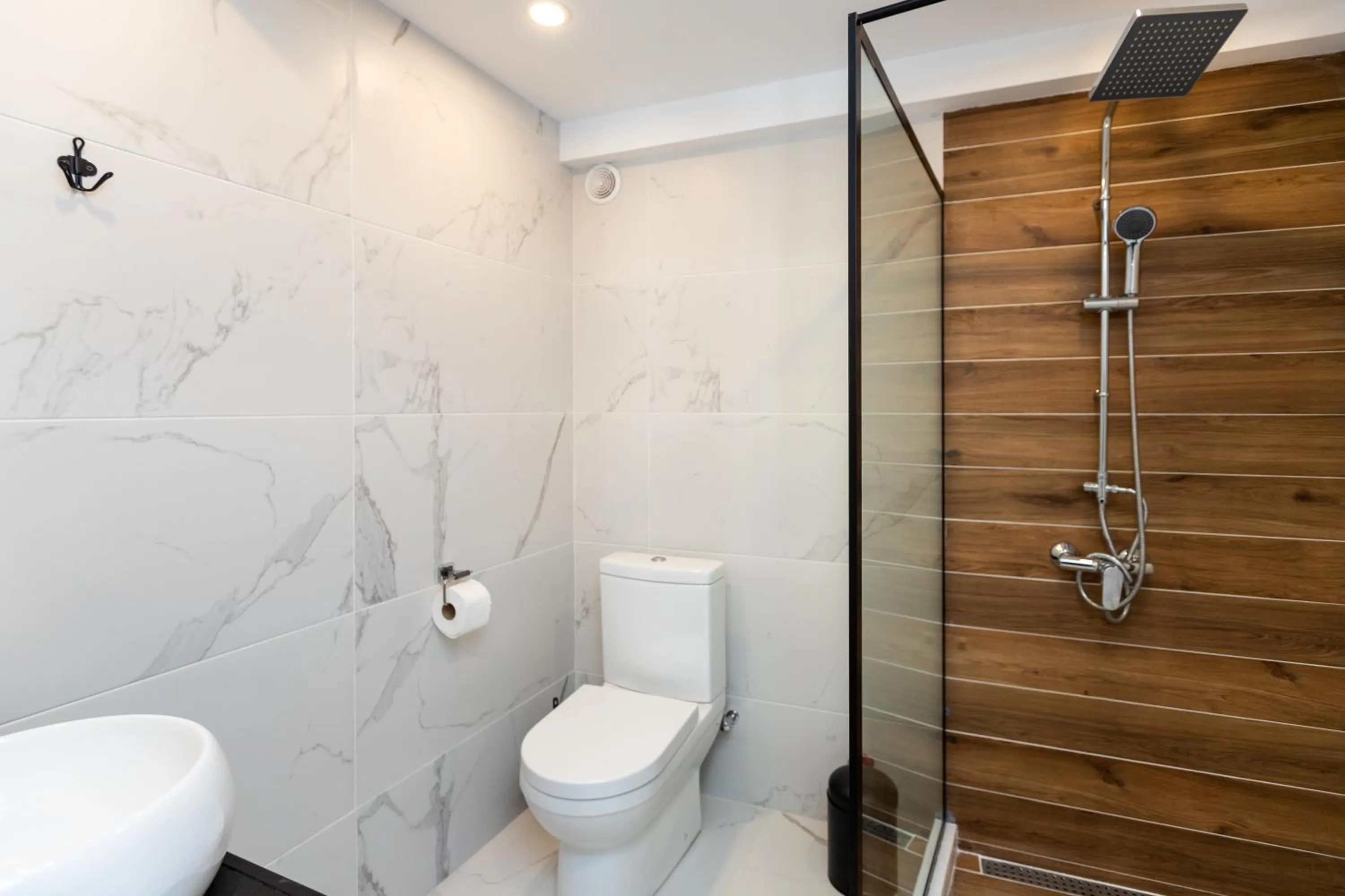 Shower in Shota Rustaveli Aparthotel