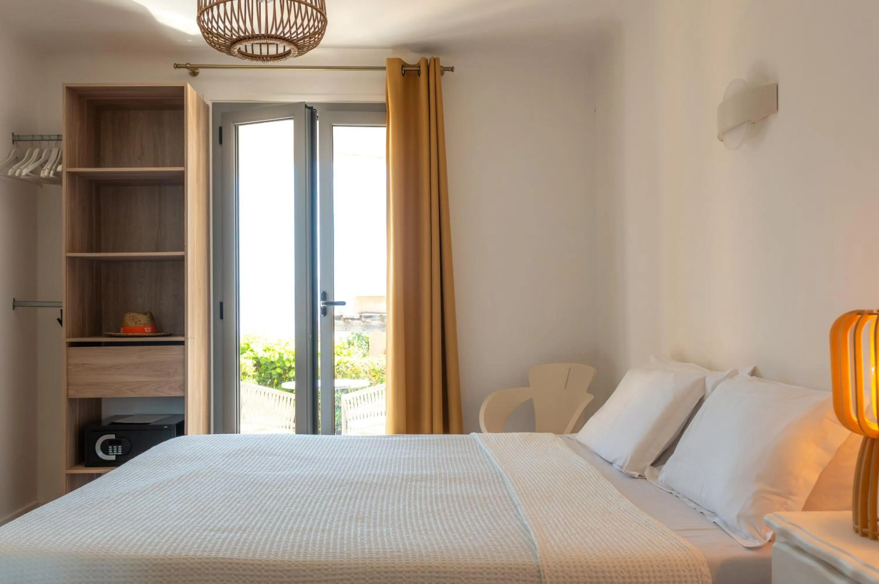 Bed in HOTEL CAMPOMORO