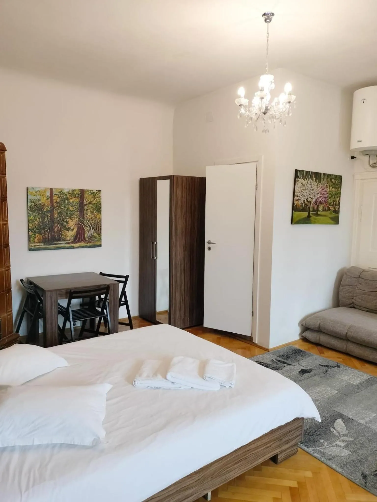 Studio 24 in Casa Sforii Brasov