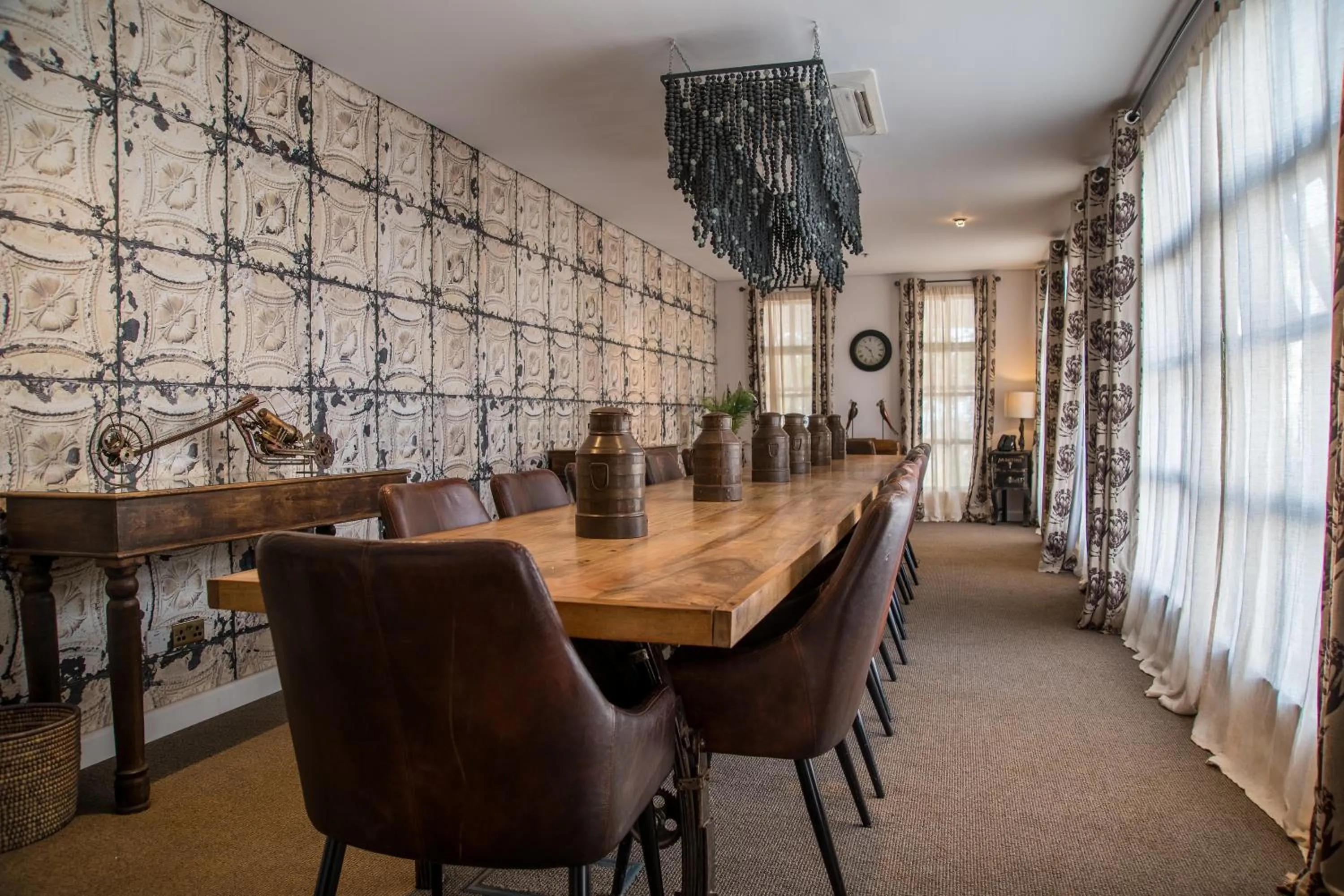 Meeting/conference room in Latitude 0 Degrees