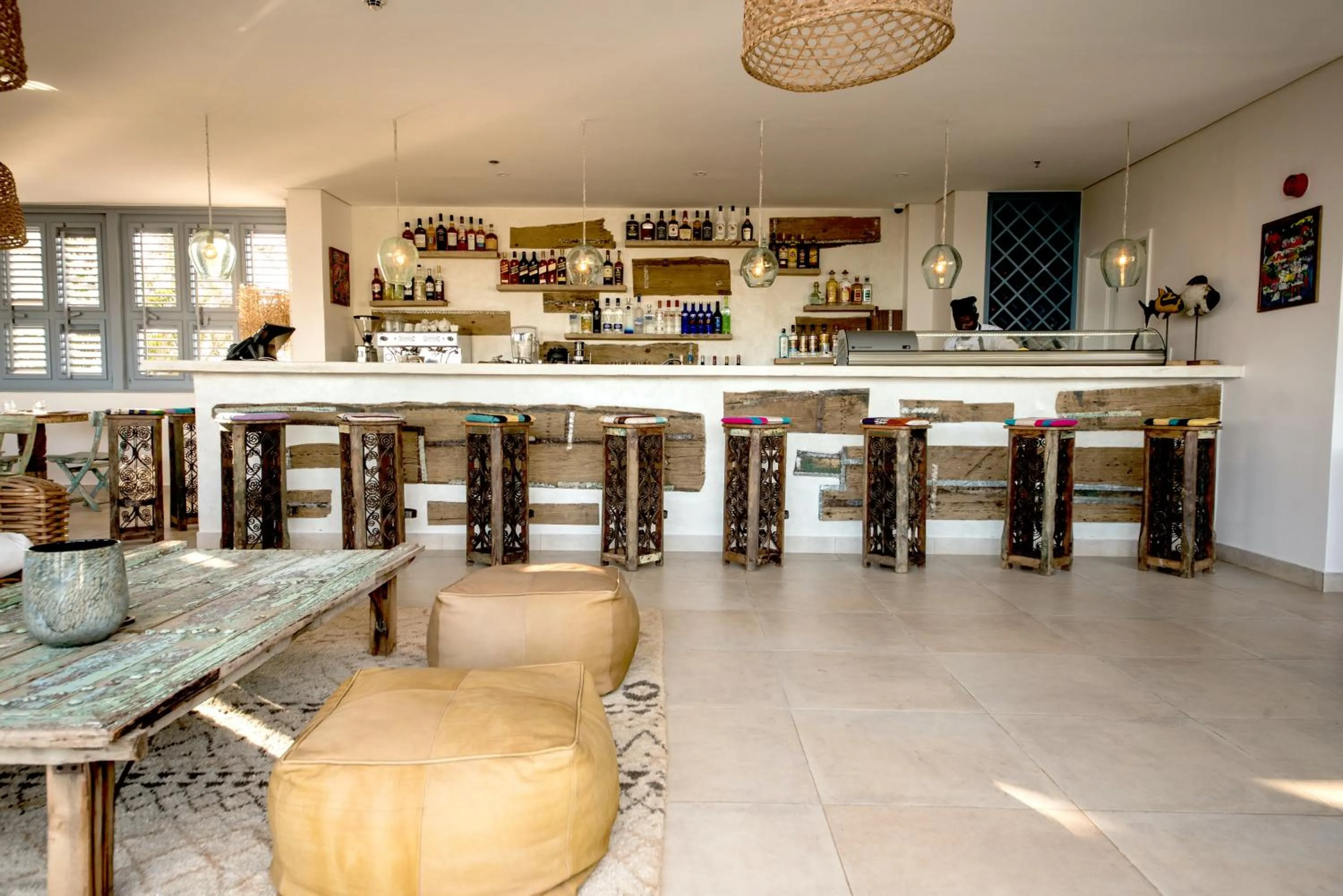 Lounge or bar in Latitude 0 Degrees