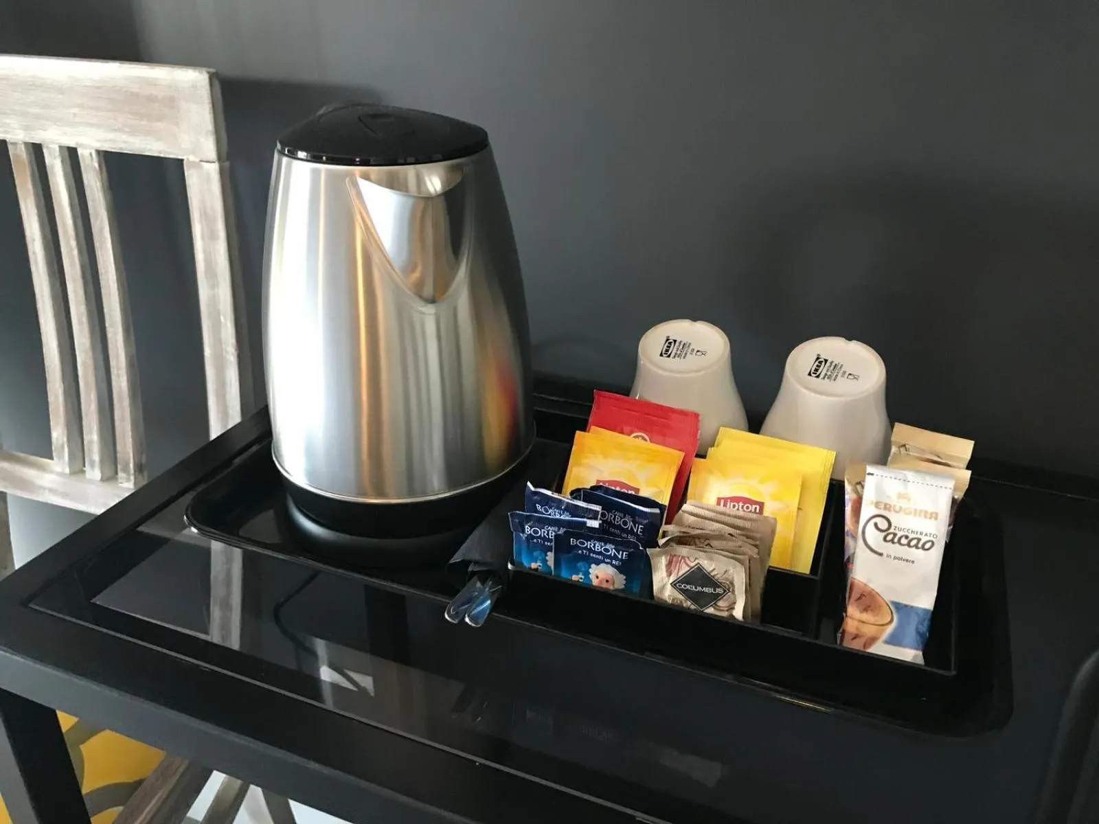 Coffee/tea facilities in Casa Pacifico Pompei