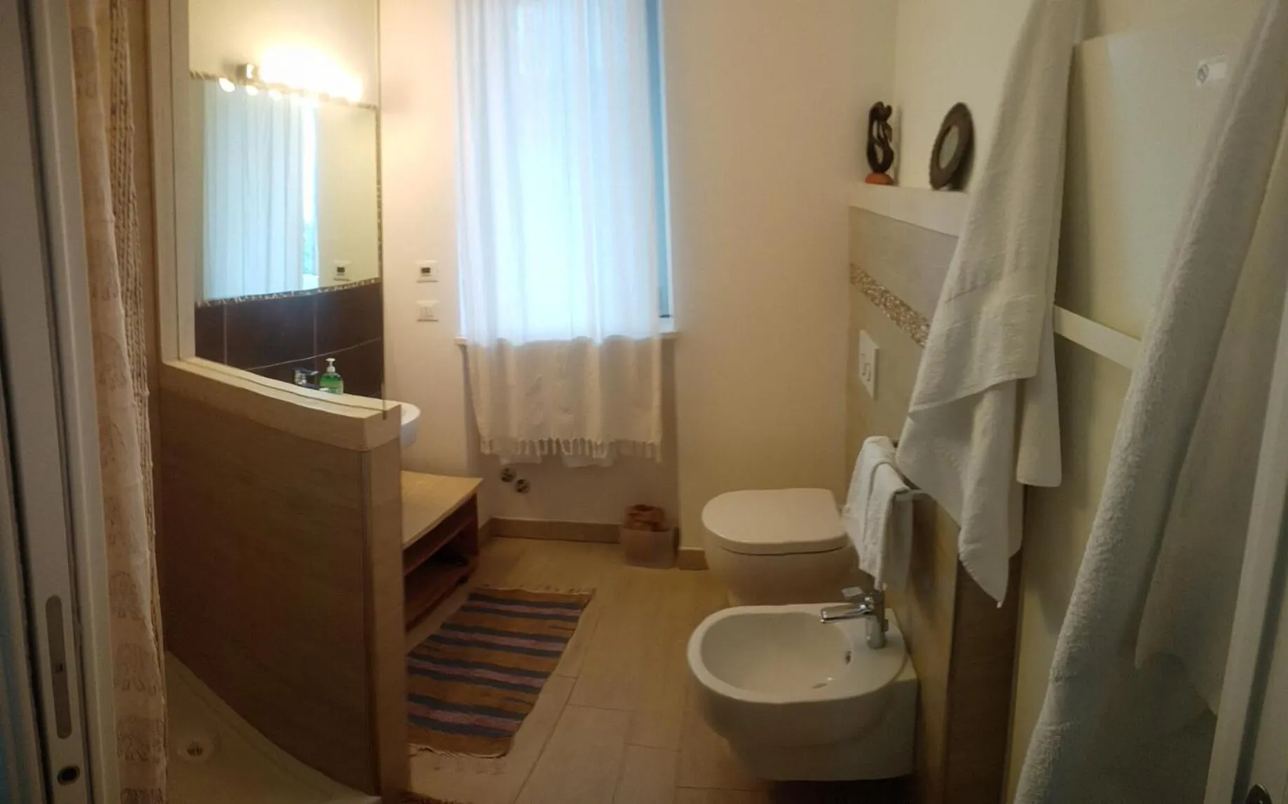Bathroom in Domus Petrae - Ripatransone