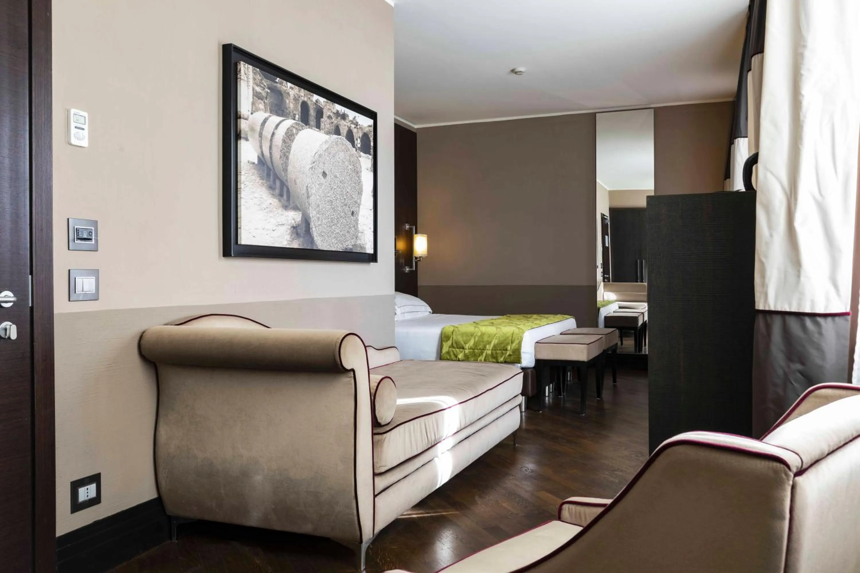 Bed in Rome Times Hotel