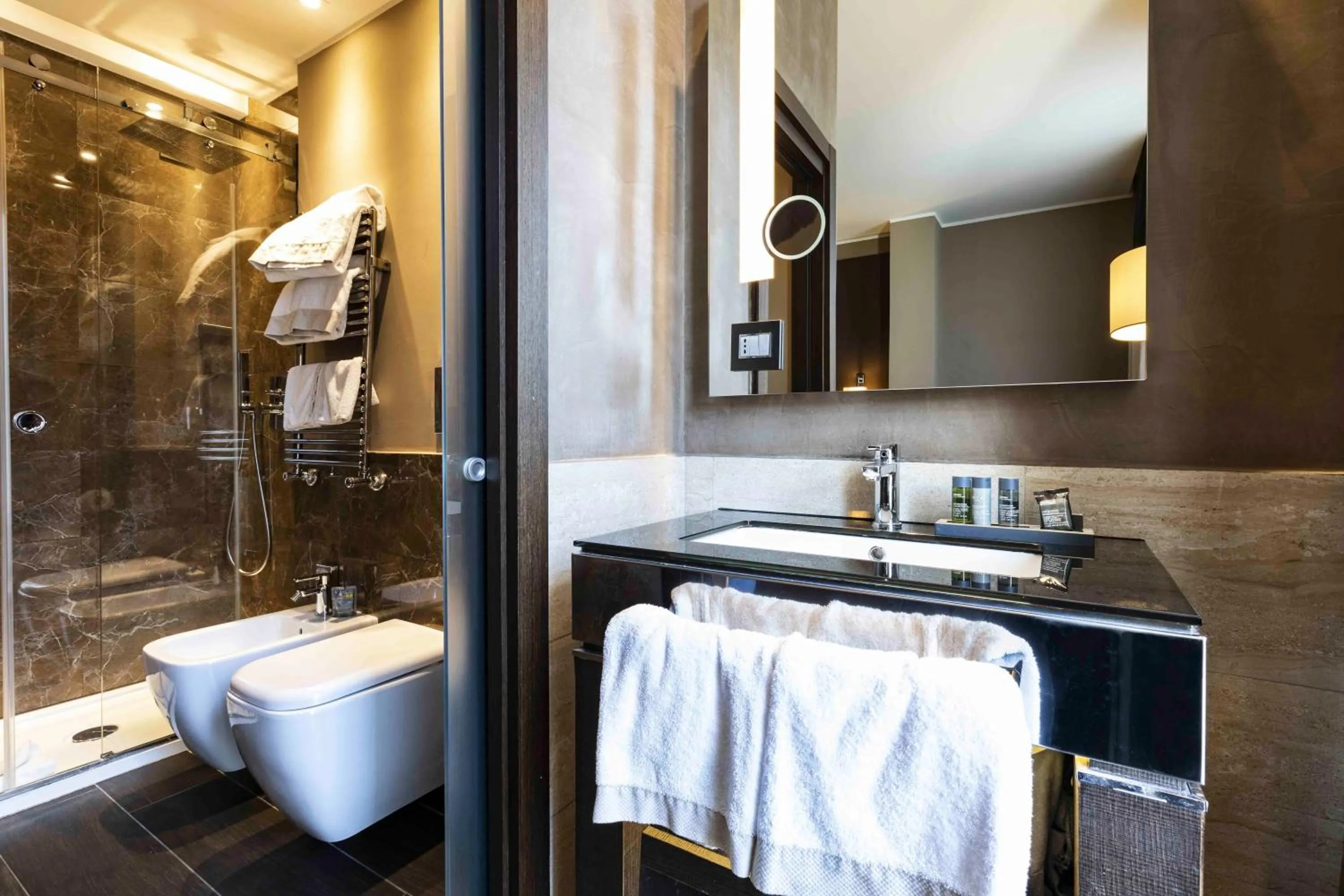 Shower in Rome Times Hotel