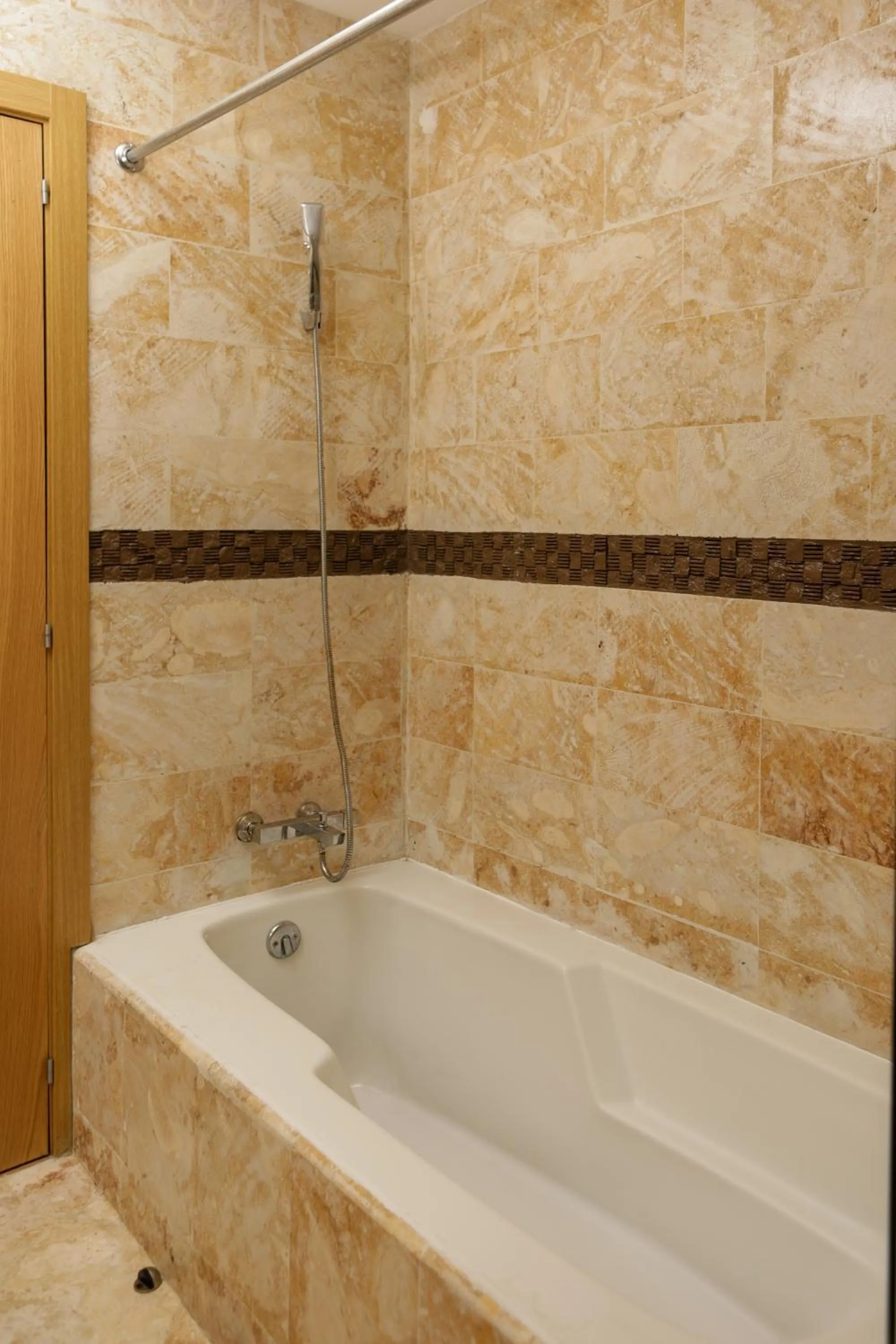 Sybaris Suites & Residences