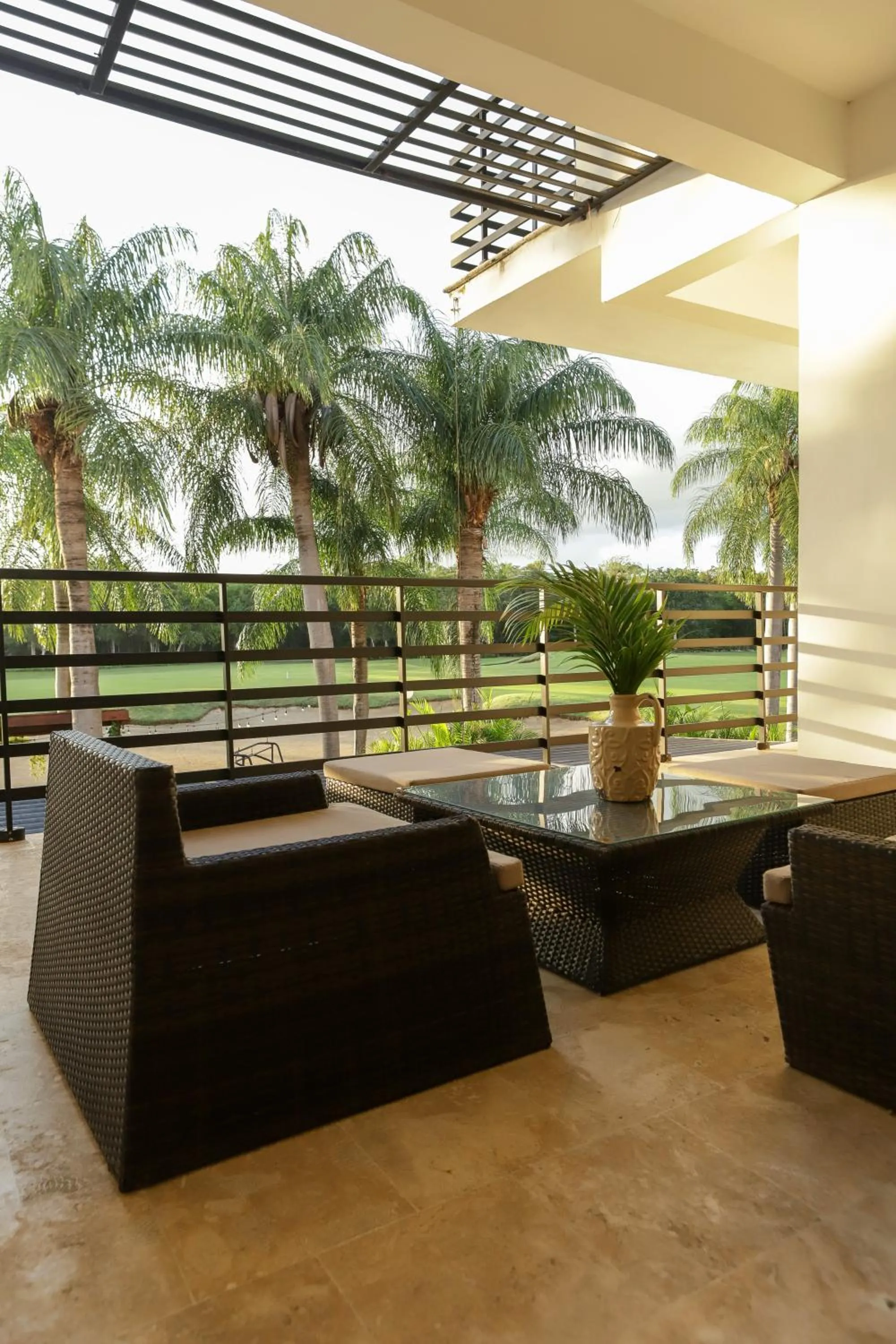 Sybaris Suites & Residences