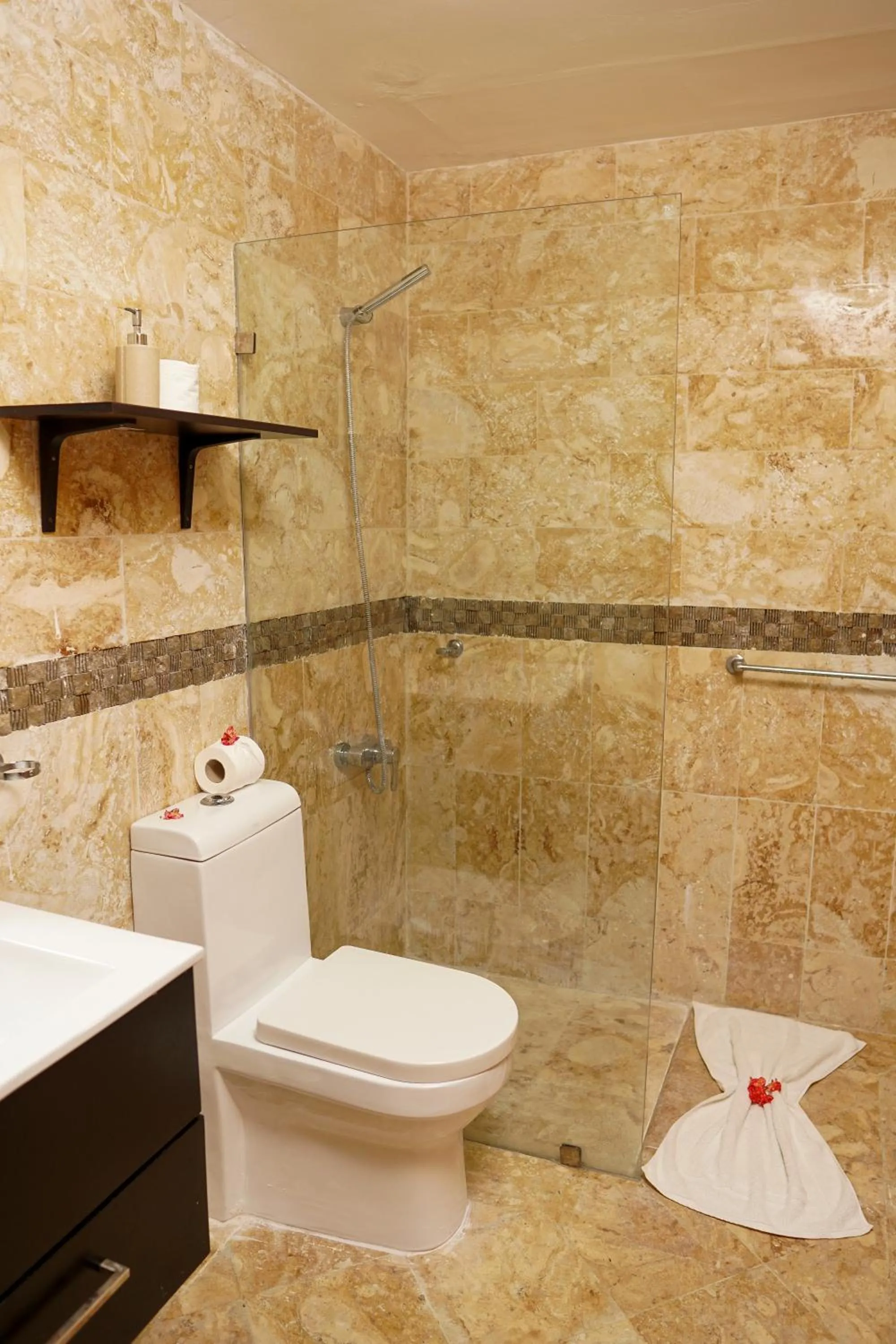 Sybaris Suites & Residences