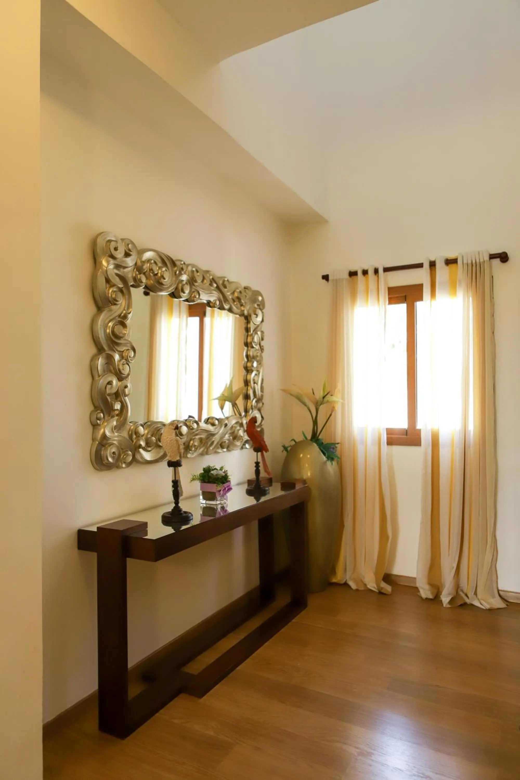 Sybaris Suites & Residences