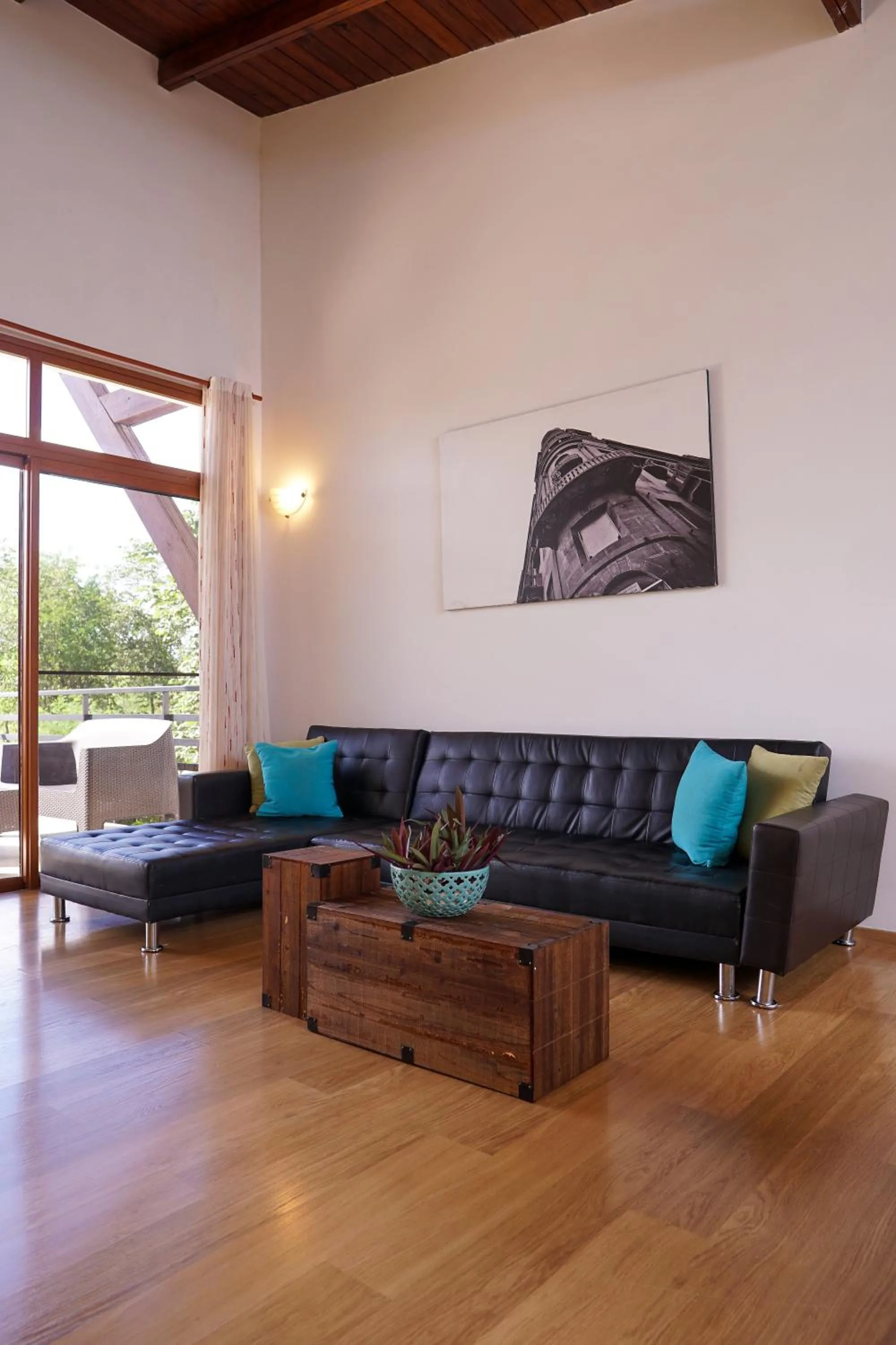 Sybaris Suites & Residences