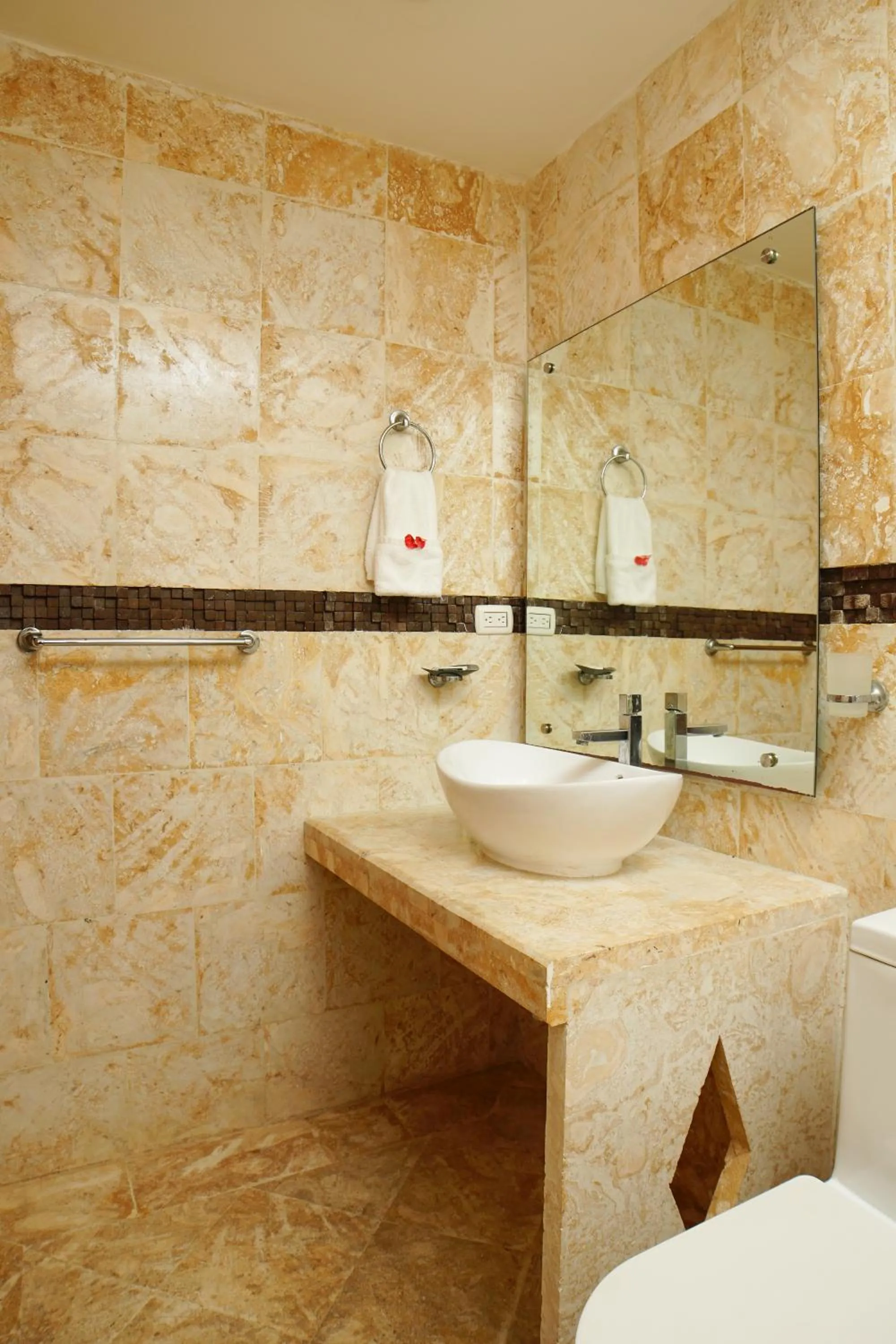 Sybaris Suites & Residences