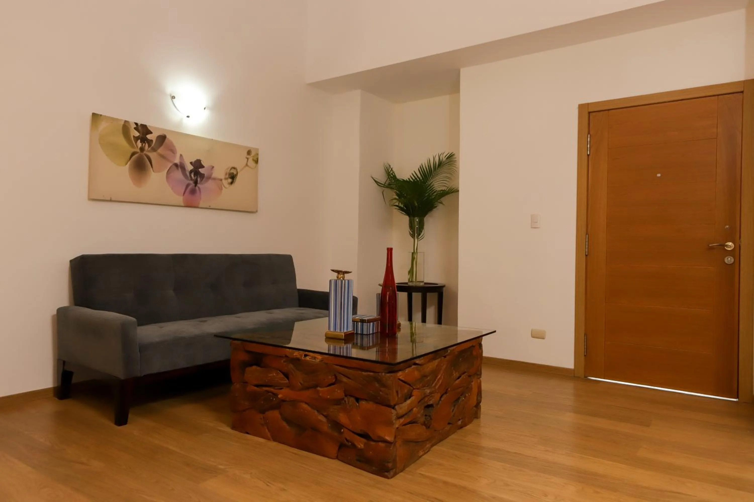 Sybaris Suites & Residences