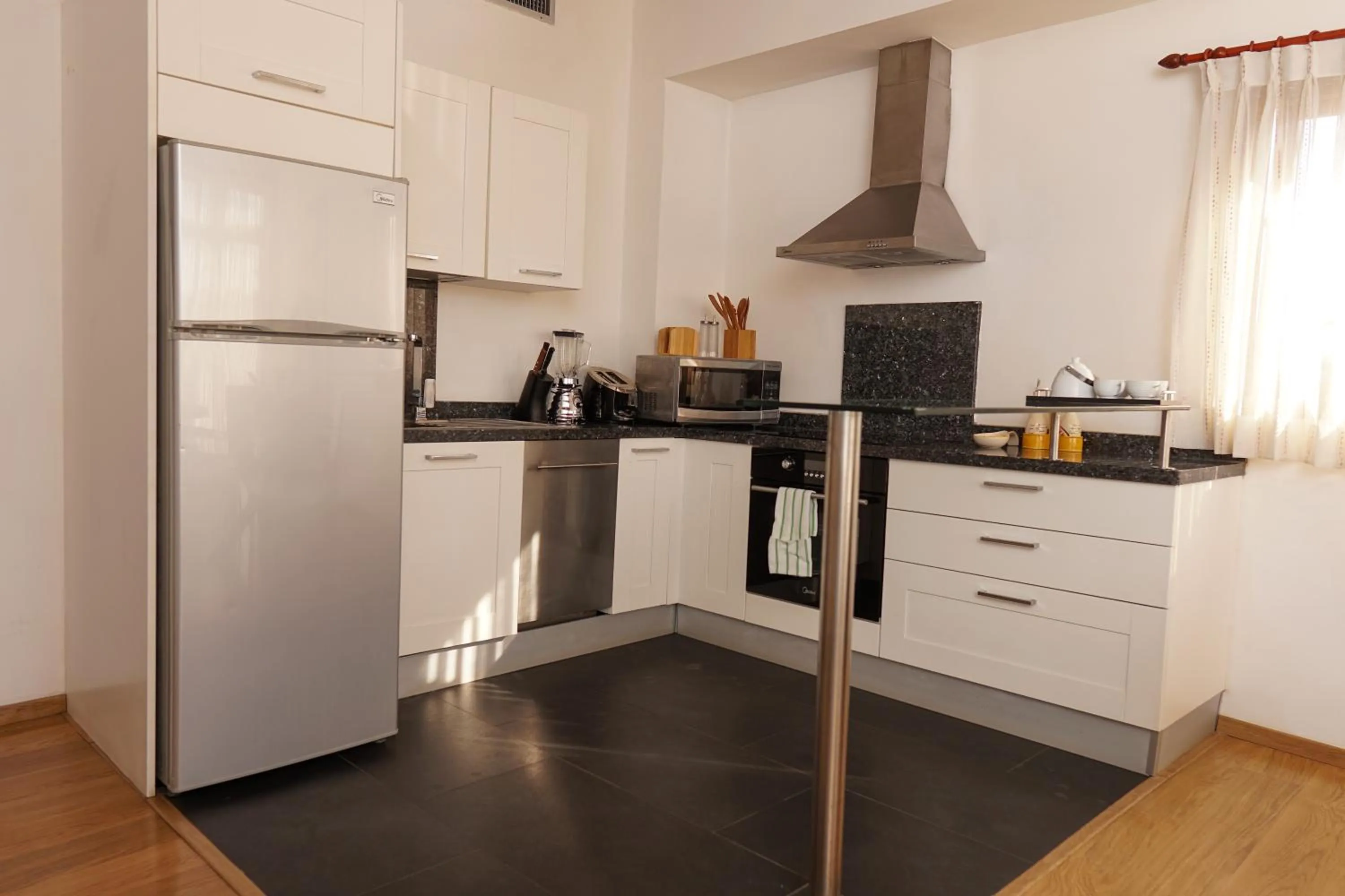 Sybaris Suites & Residences