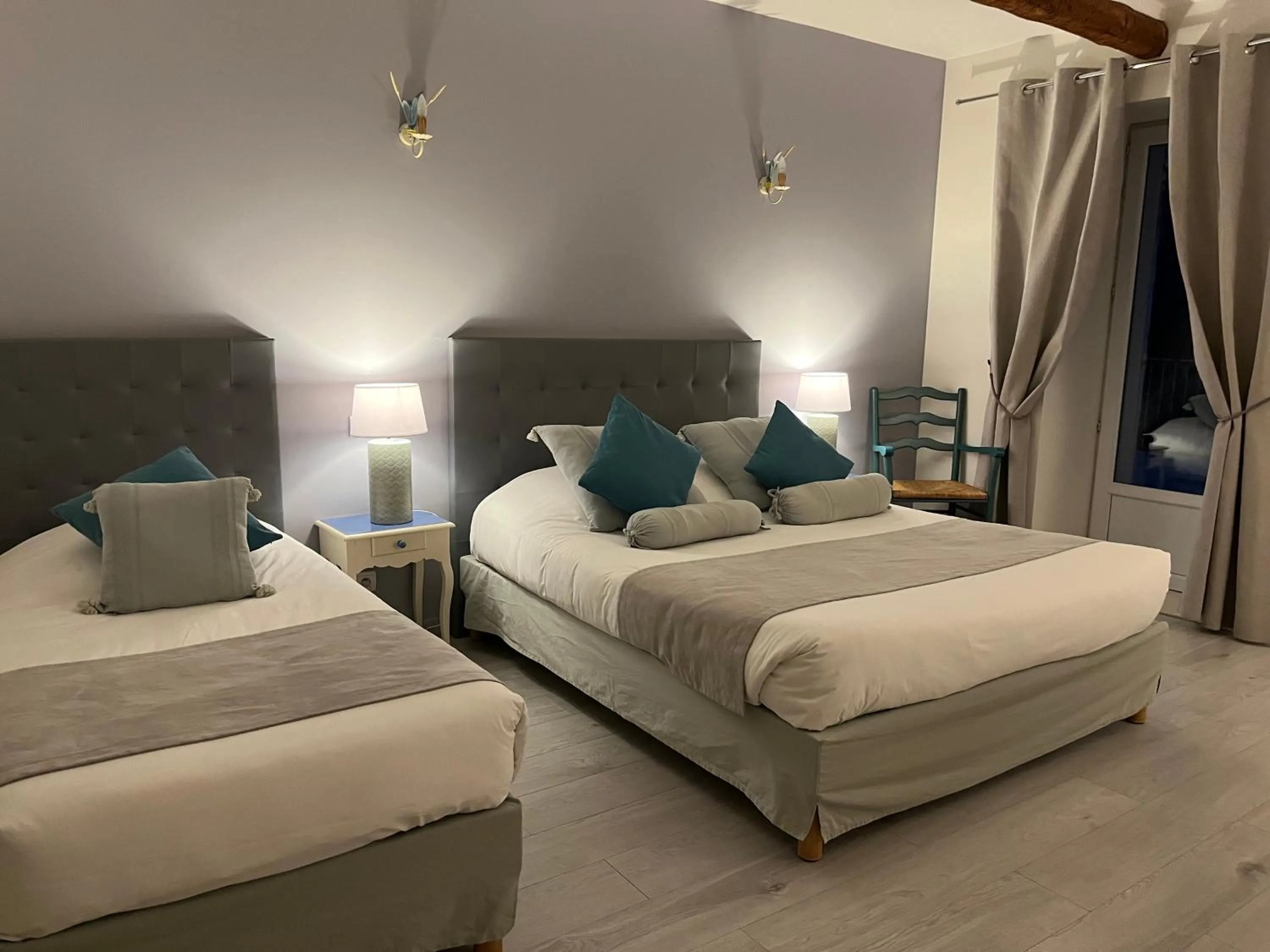 Bedroom, Bed in Logis Hôtel La Bastide des Monges