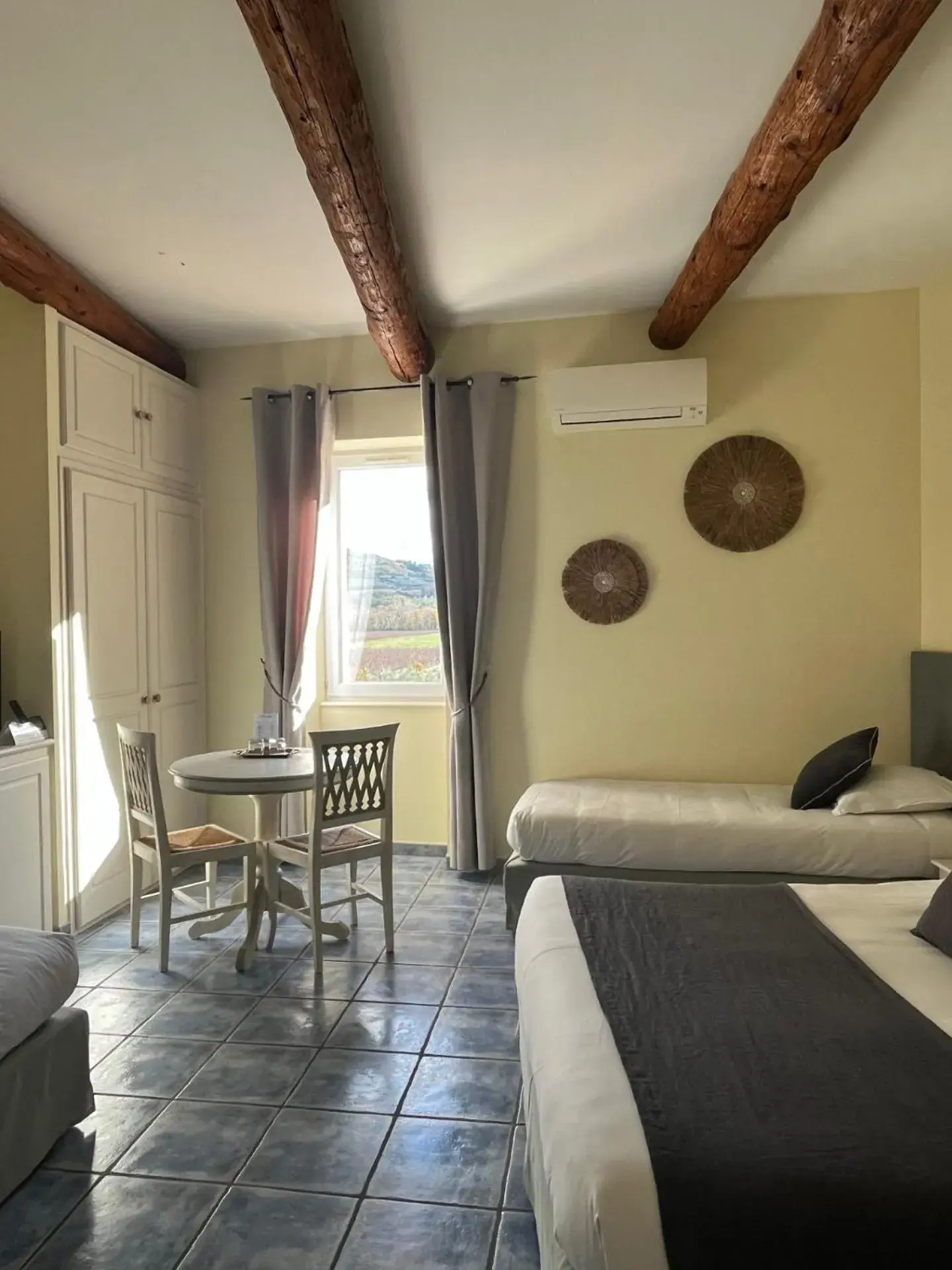 Family Room in Logis Hôtel La Bastide des Monges Family Room in Logis Hôtel La Bastide des Monges