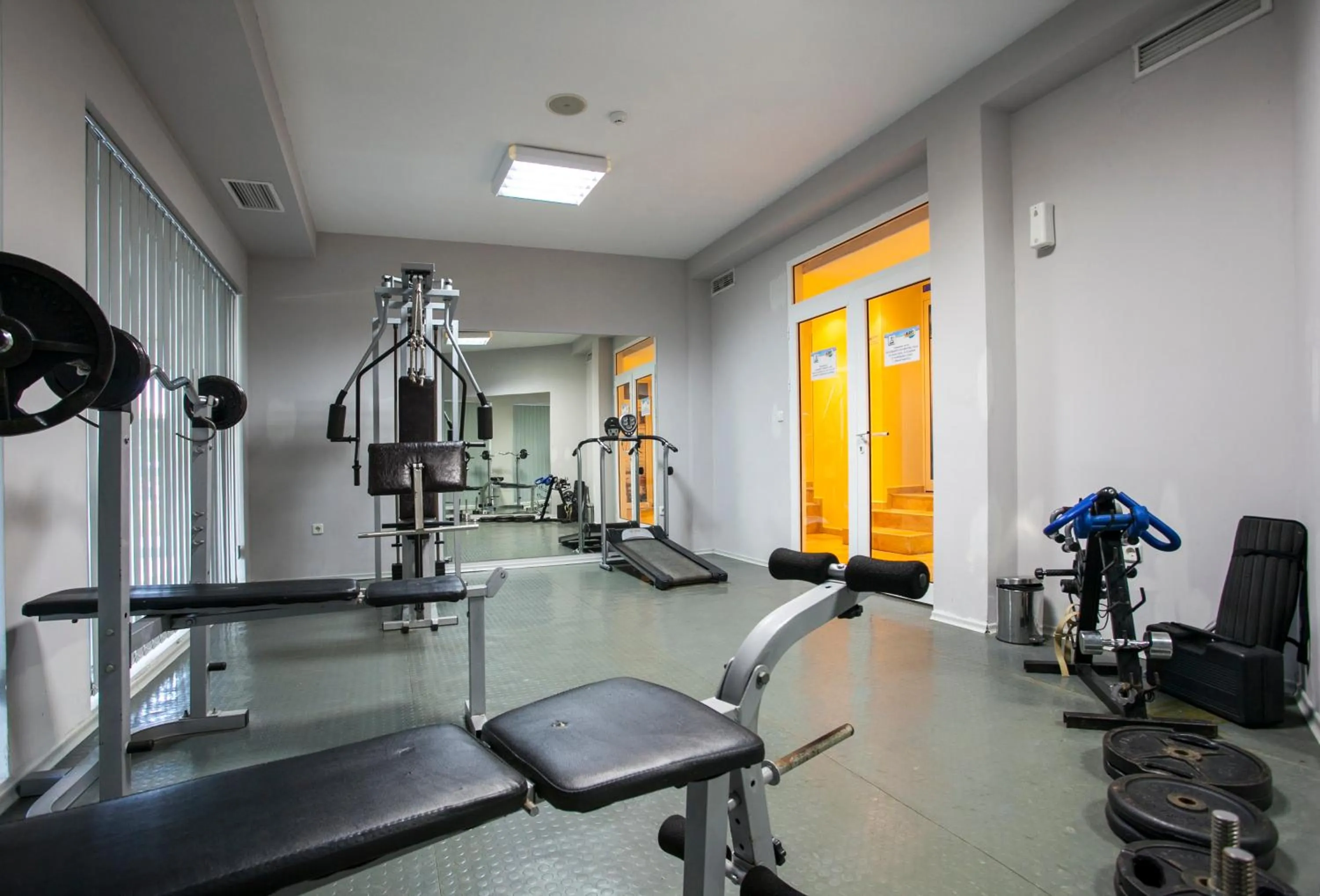 Fitness centre/facilities in Relax Coop Hotel
