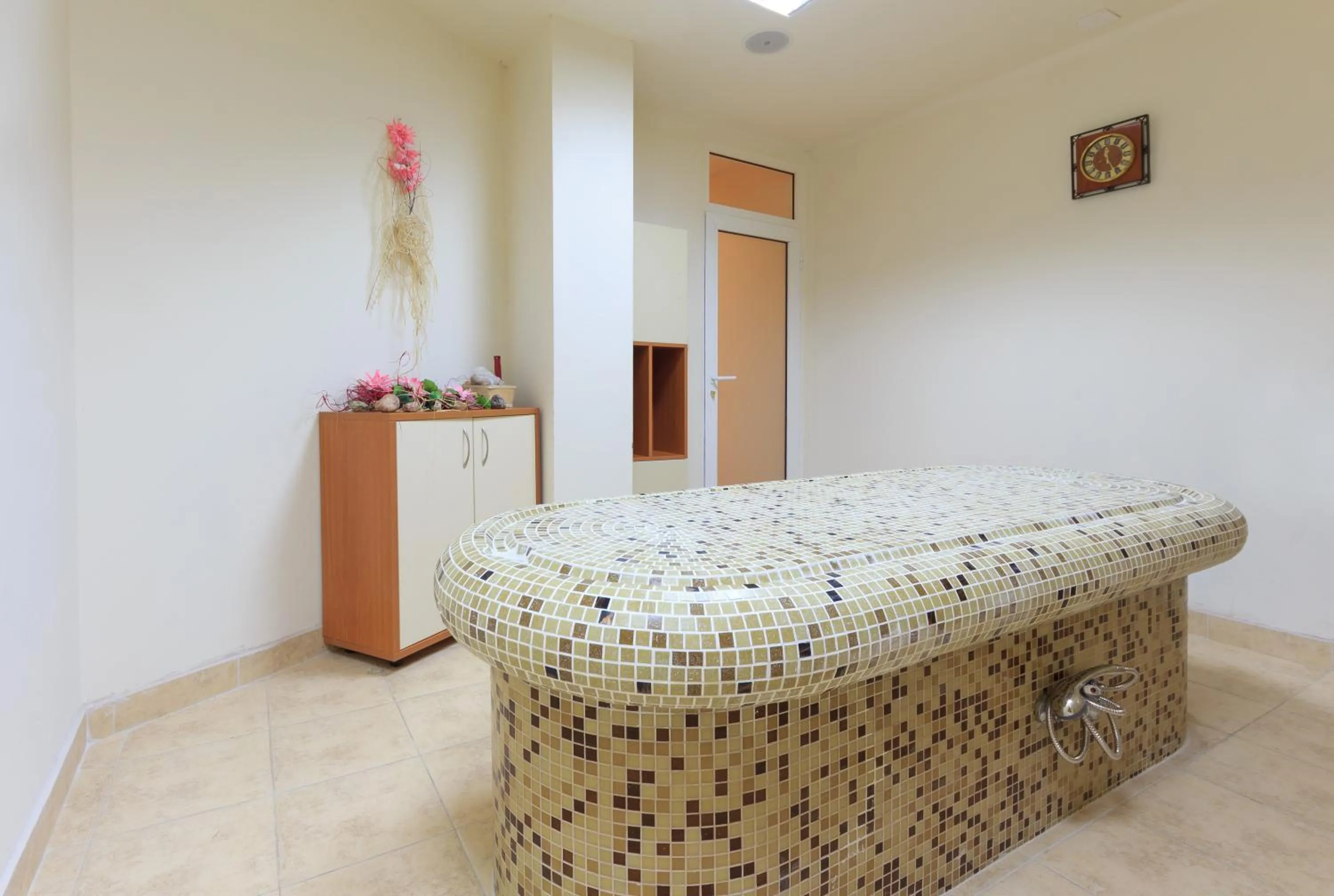 Spa and wellness centre/facilities in Relax Coop Hotel