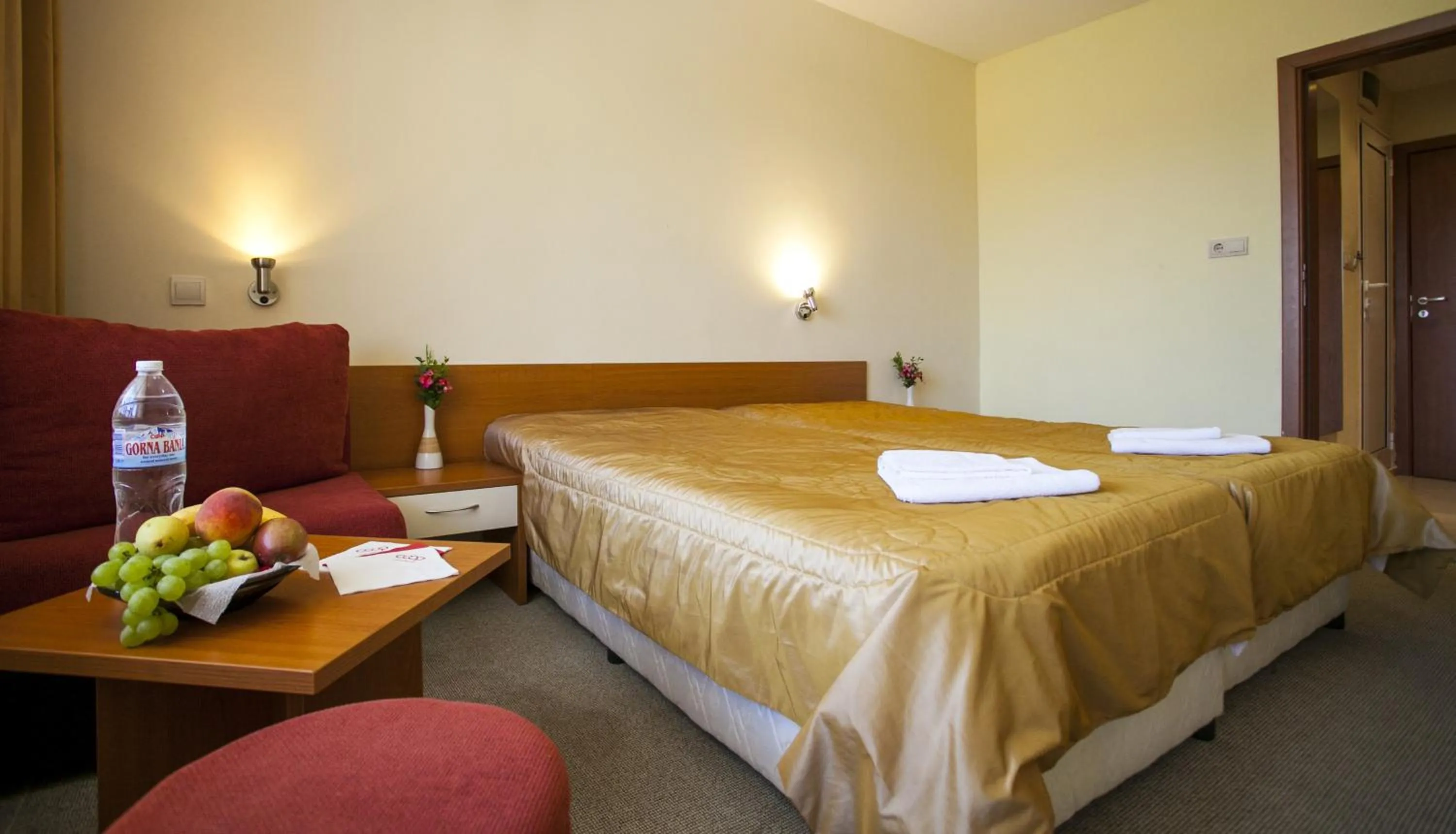 Photo of the whole room in Relax Coop Hotel