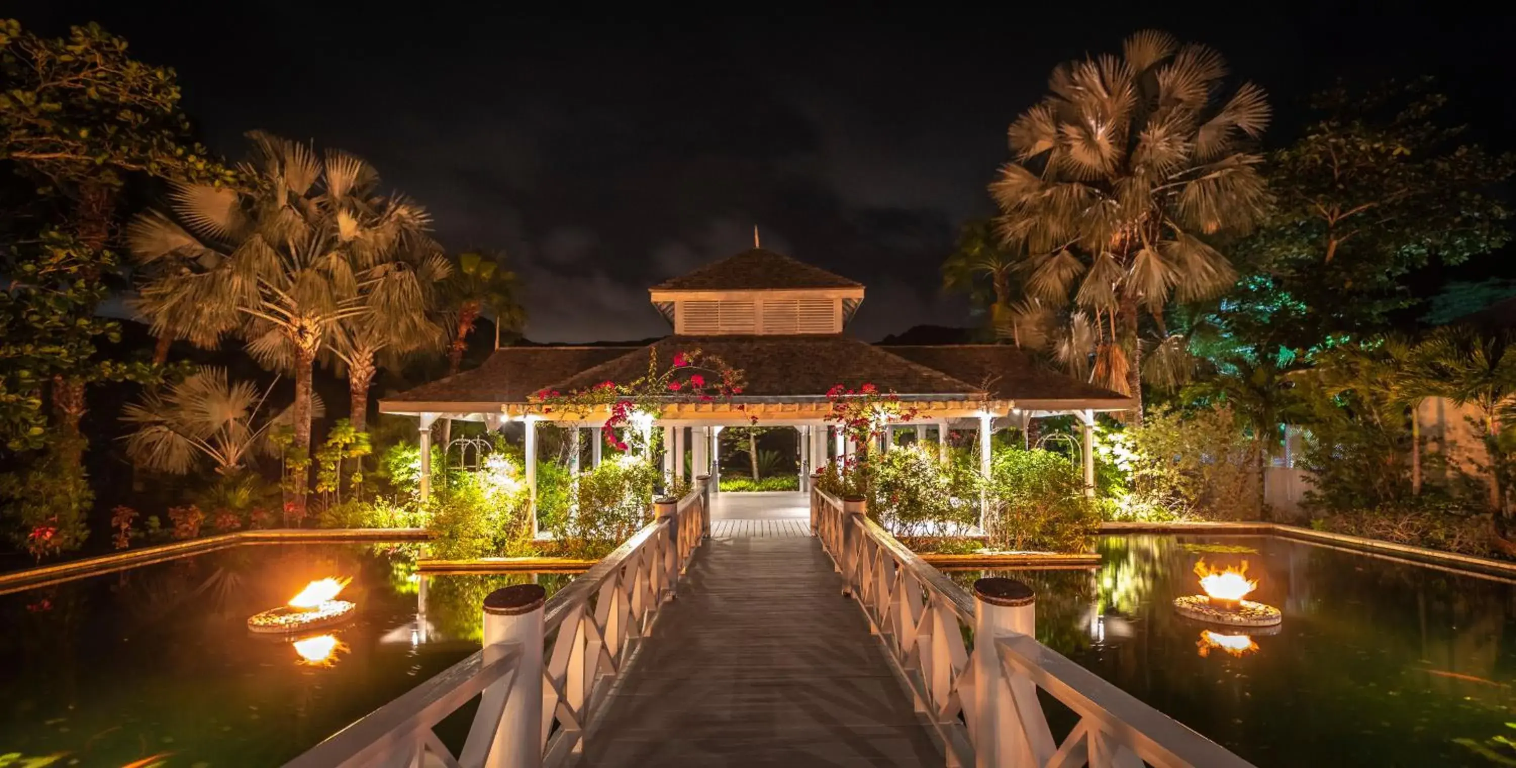 Facade/entrance in Carlisle Bay Facade/entrance in Carlisle Bay