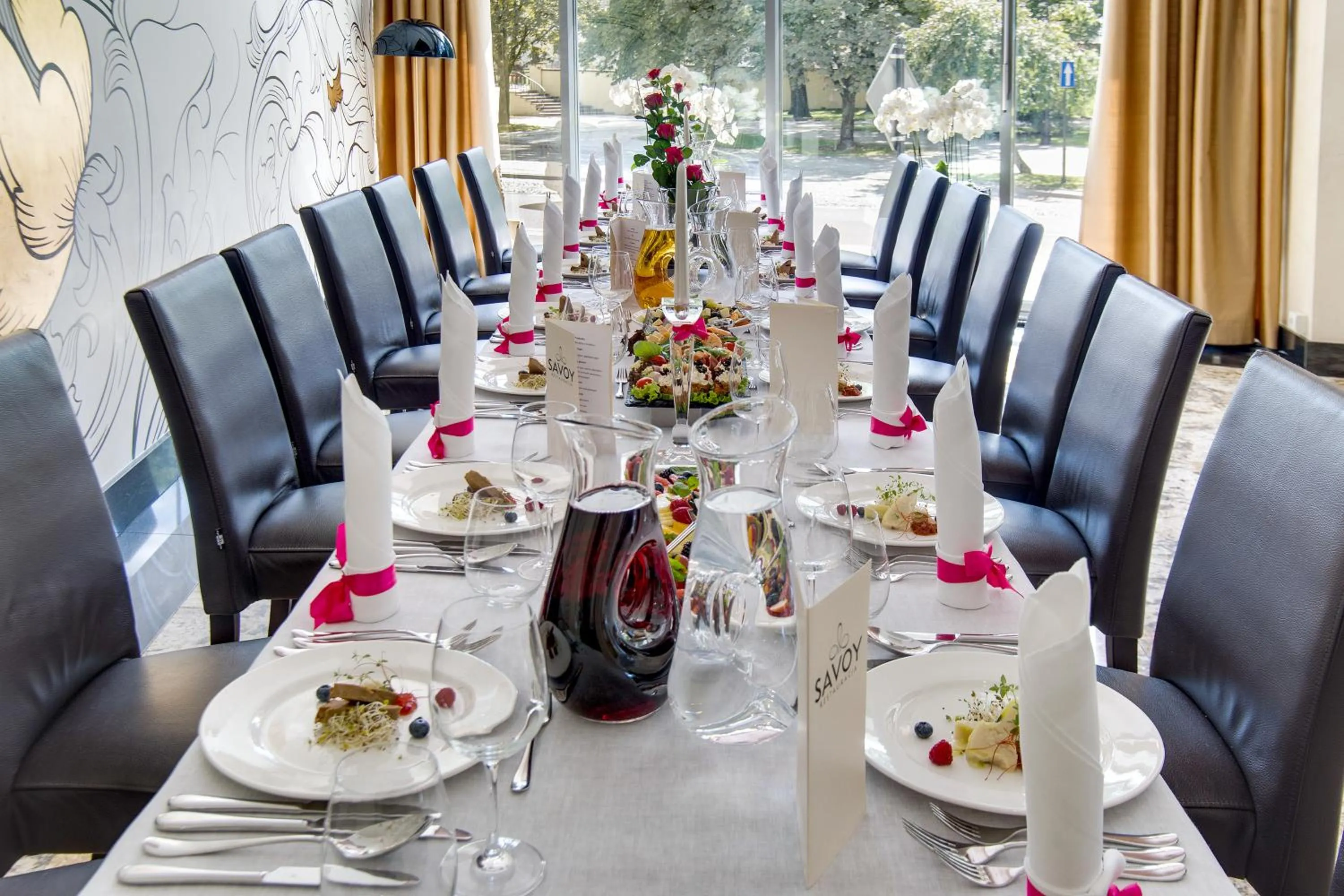 Restaurant/places to eat in BoutiqueHotel Aristo