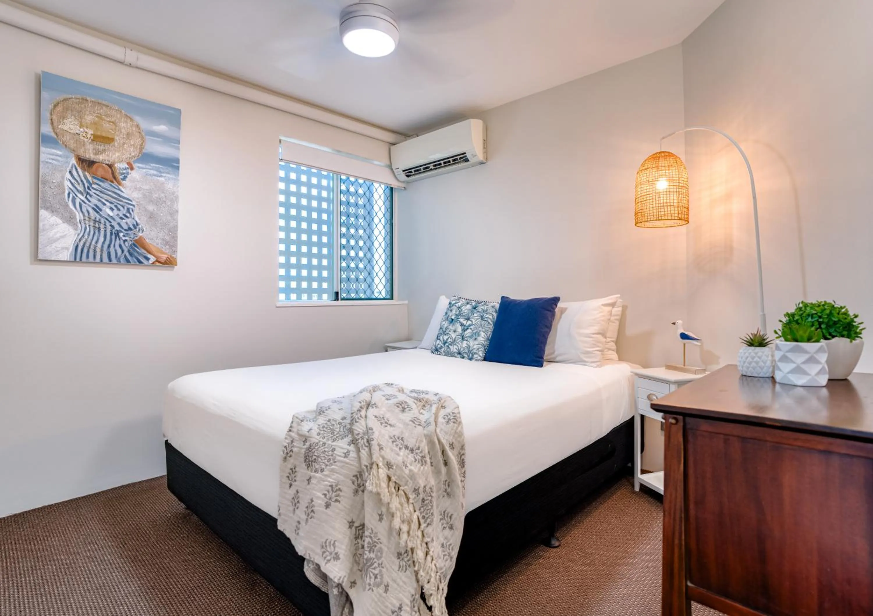 Bed in Sailport Mooloolaba Apartments