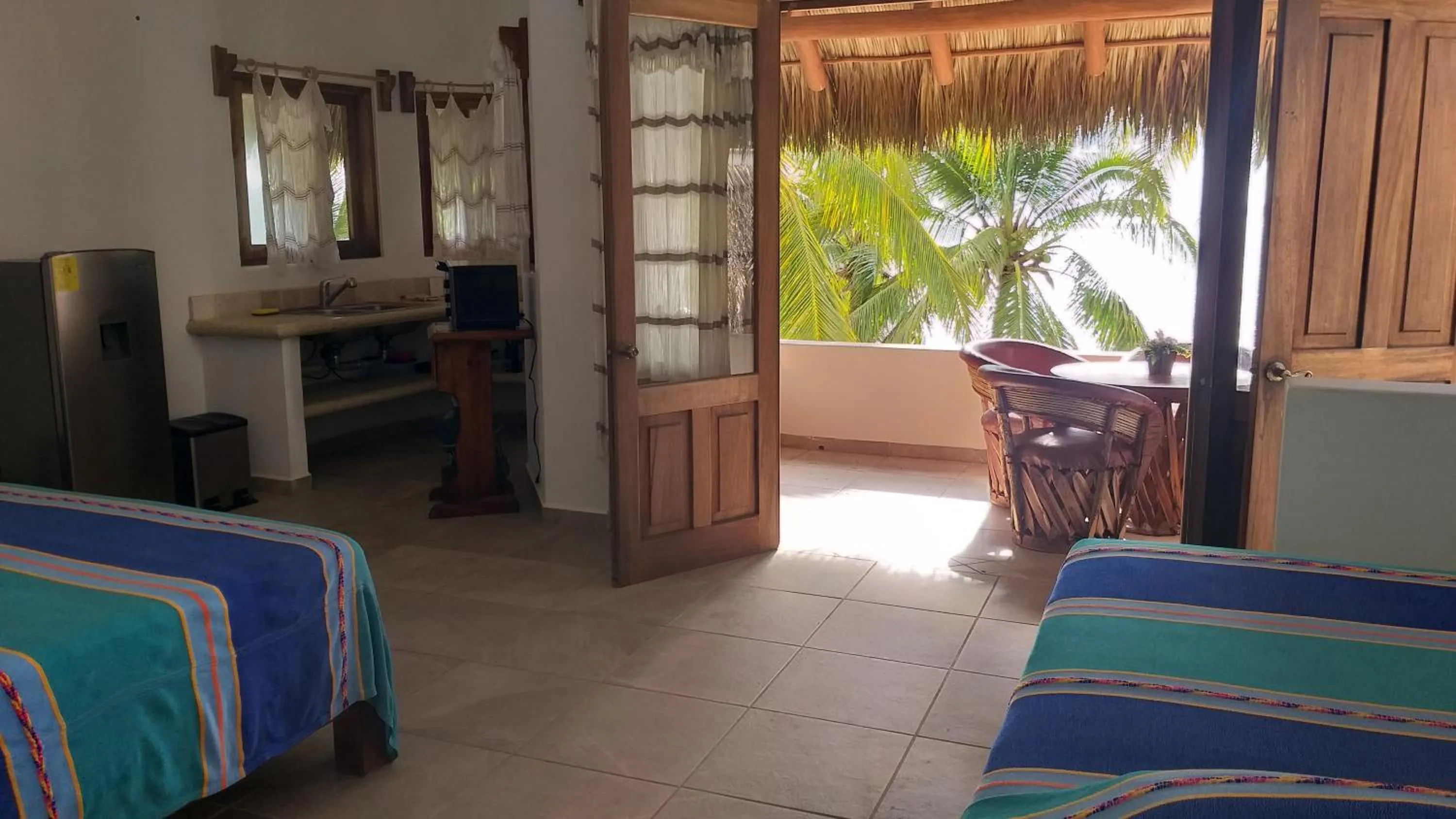 Photo of the whole room, Bed in Bungalows Lydia San Pancho