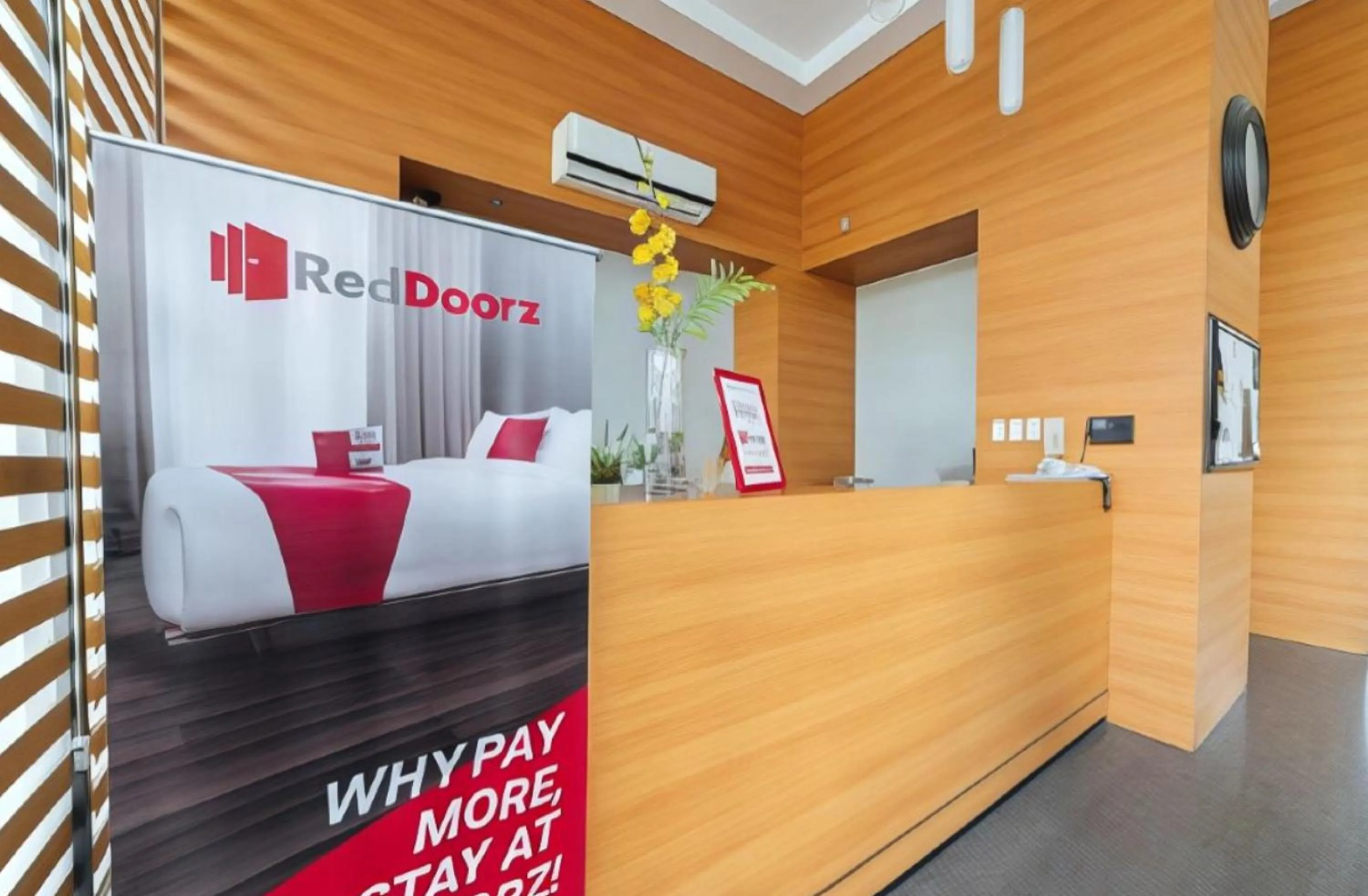 Lobby or reception, Bed in RedDoorz Plus @ Roxas Street Davao