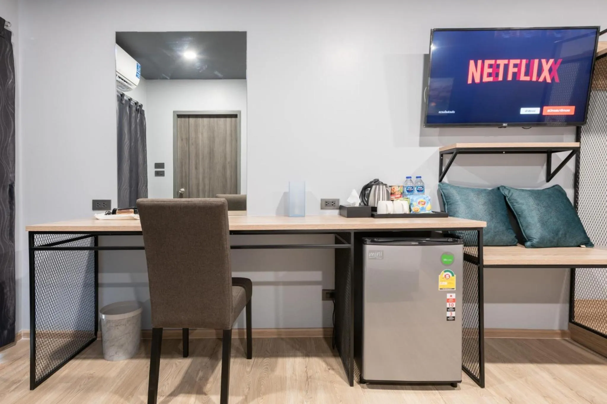 TV and multimedia in Oblique Apartment - ออฟบลิค อพาร์ทเมนท์