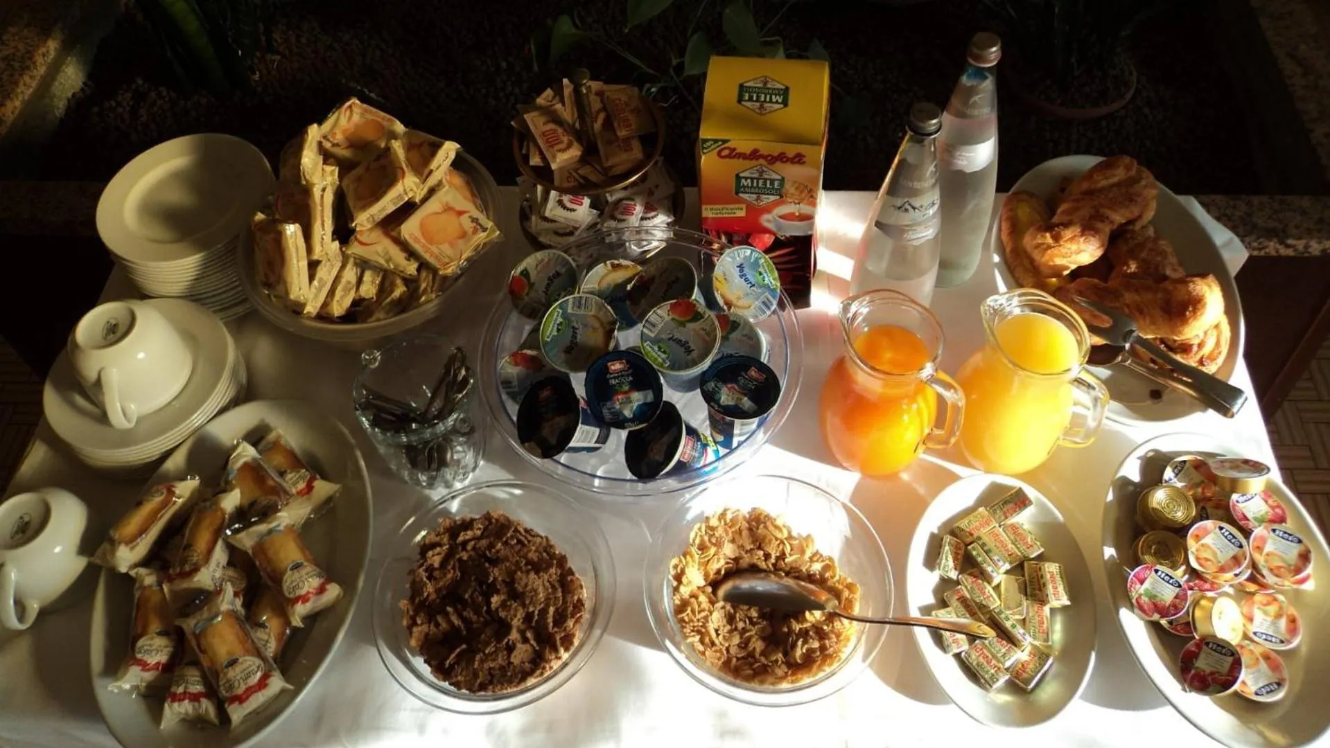 Italian breakfast in Hotel Ristorante Gallo D'Oro