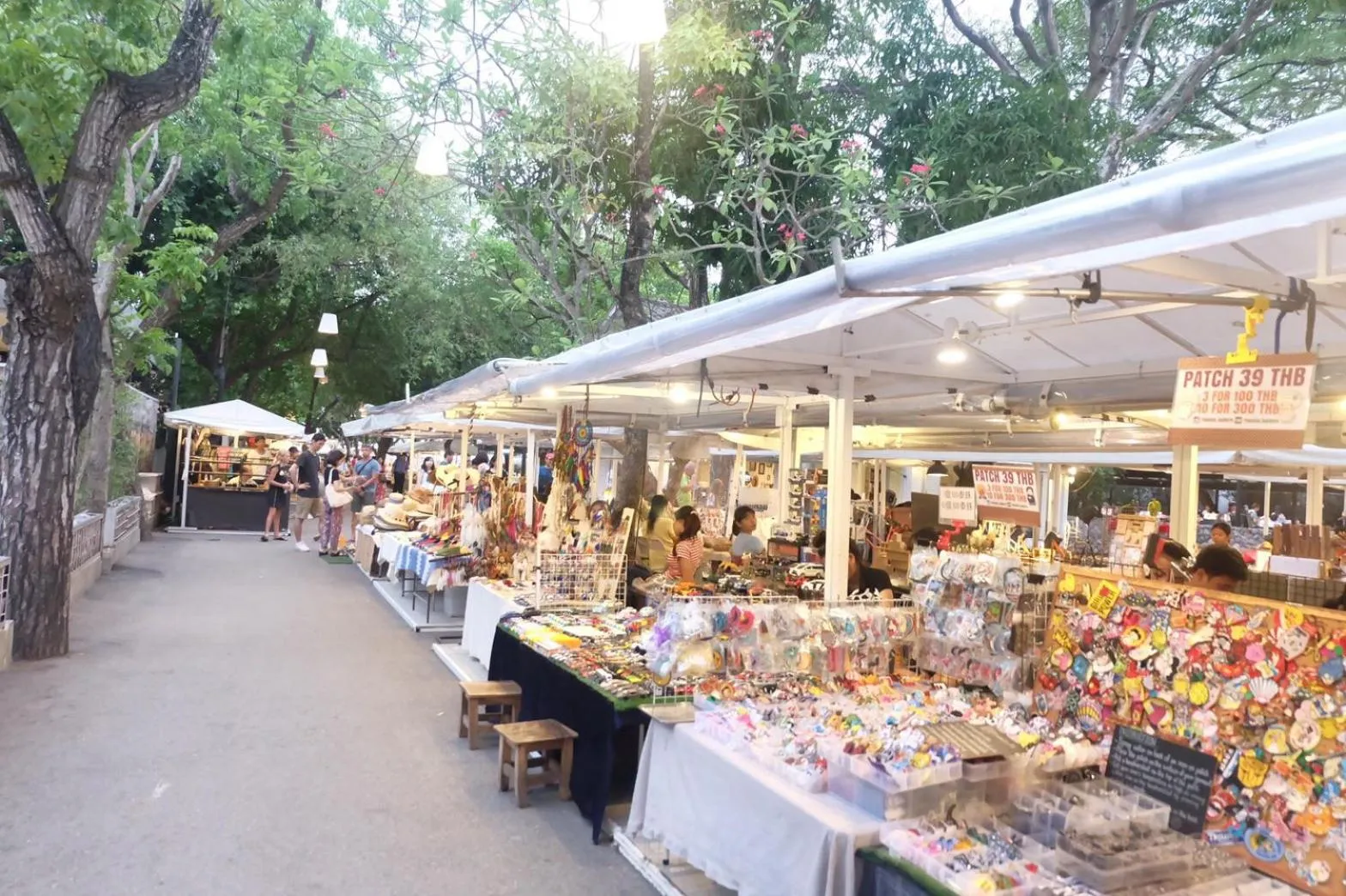Shopping Area in Bonne Nuit Hotel, Hua Hin