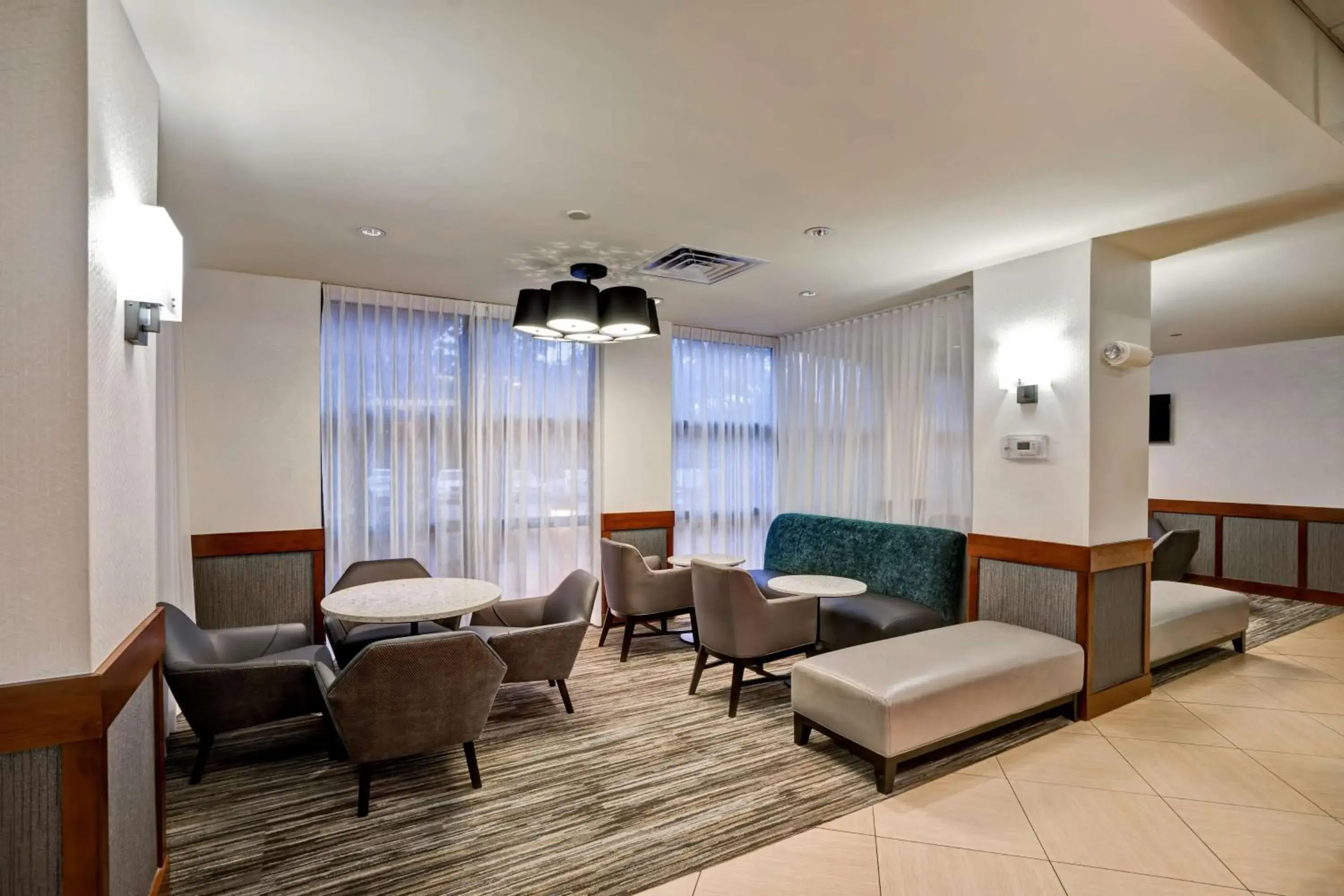 Lobby or reception, Bed in Hyatt Place Richmond - Innsbrook Lobby or reception, Bed in Hyatt Place Richmond - Innsbrook