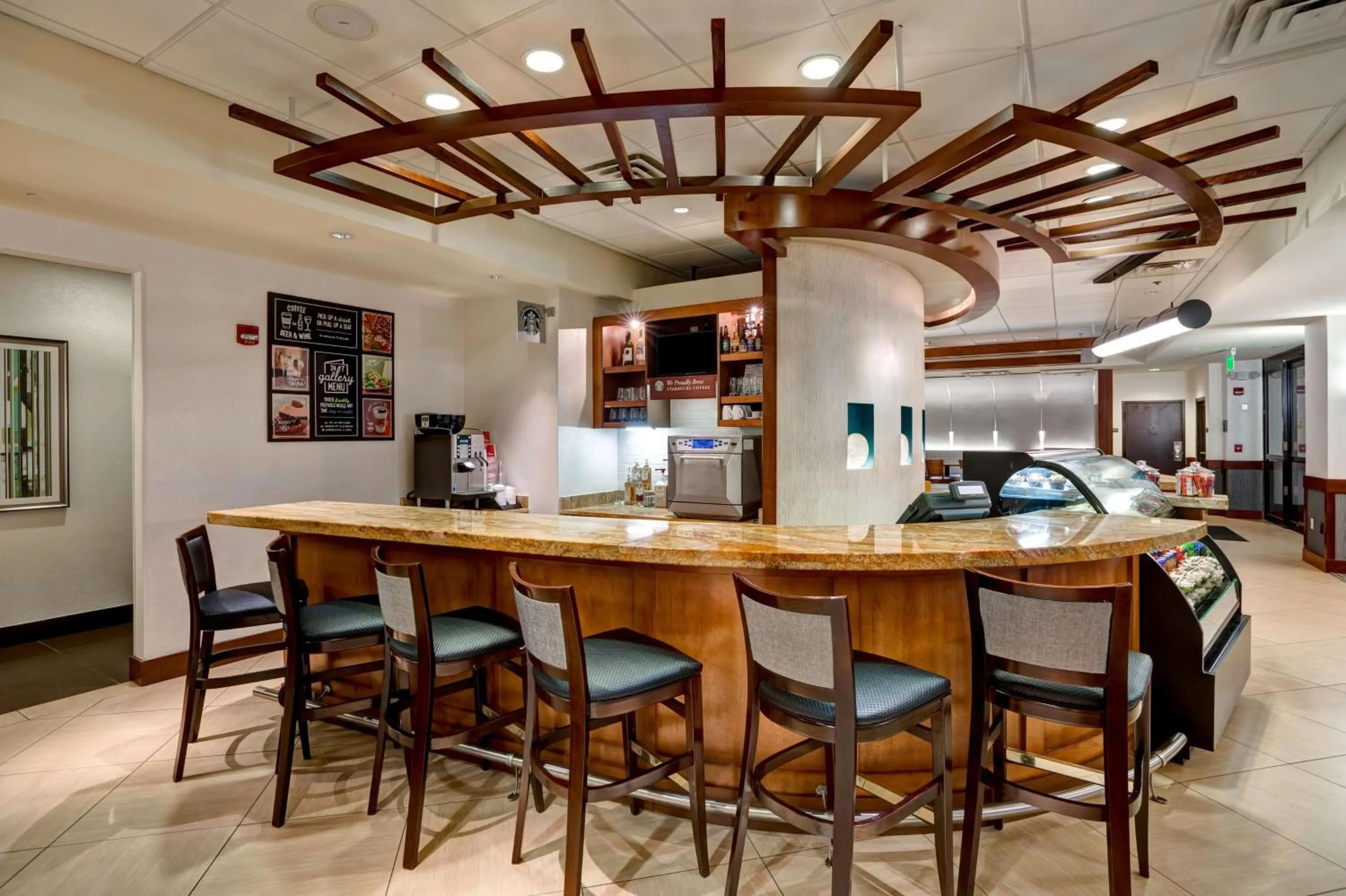 Lounge or bar in Hyatt Place Richmond - Innsbrook