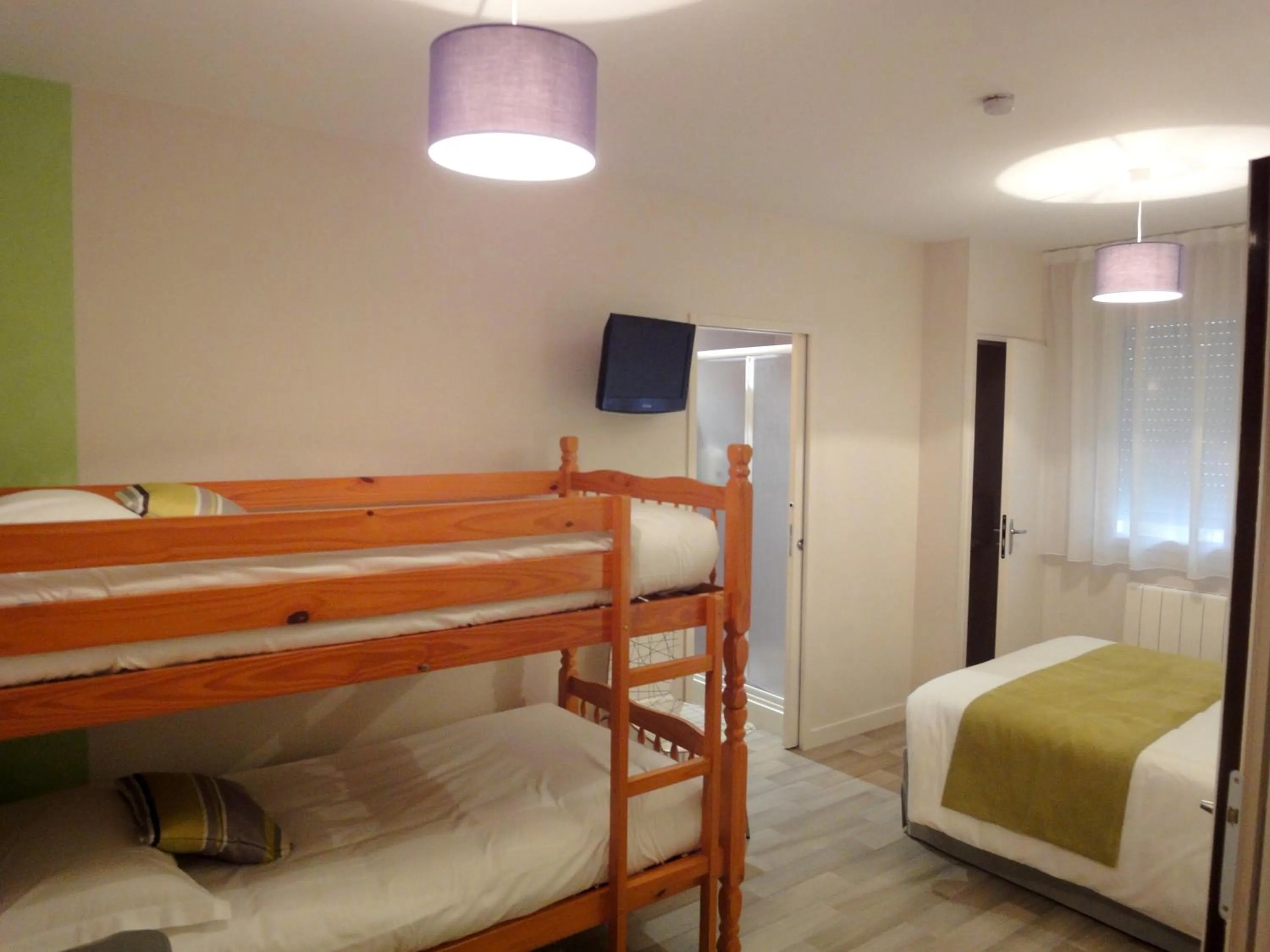 Bedroom, Bed in Hotel Restaurant La Grenouillère