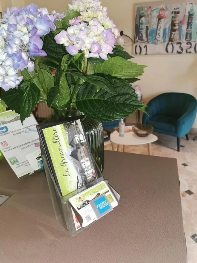 Lobby or reception in Hotel Restaurant La Grenouillère