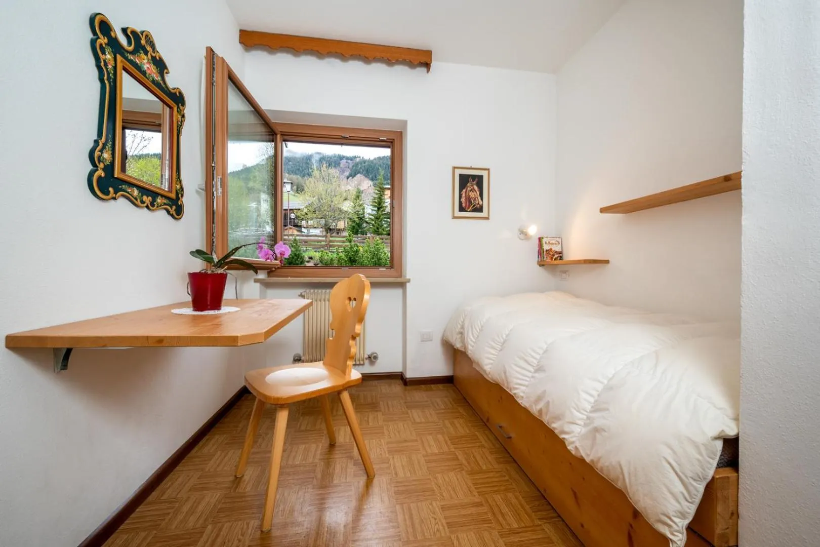 Bed in Residence Weiss