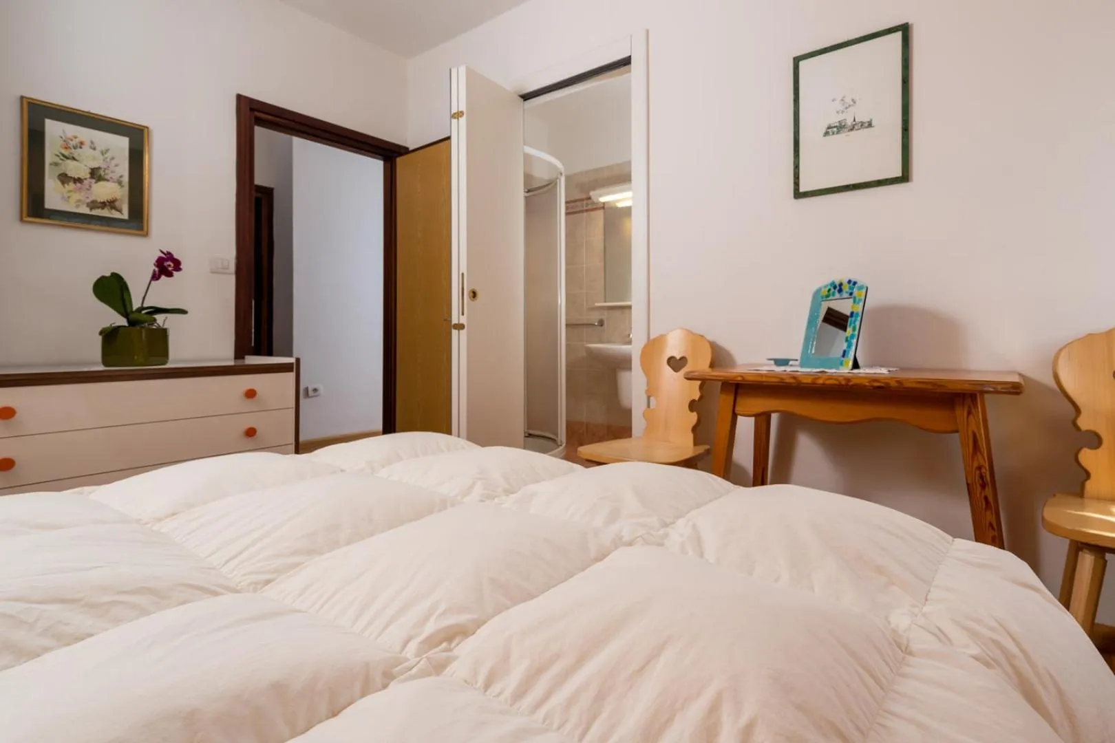 Bed in Residence Weiss