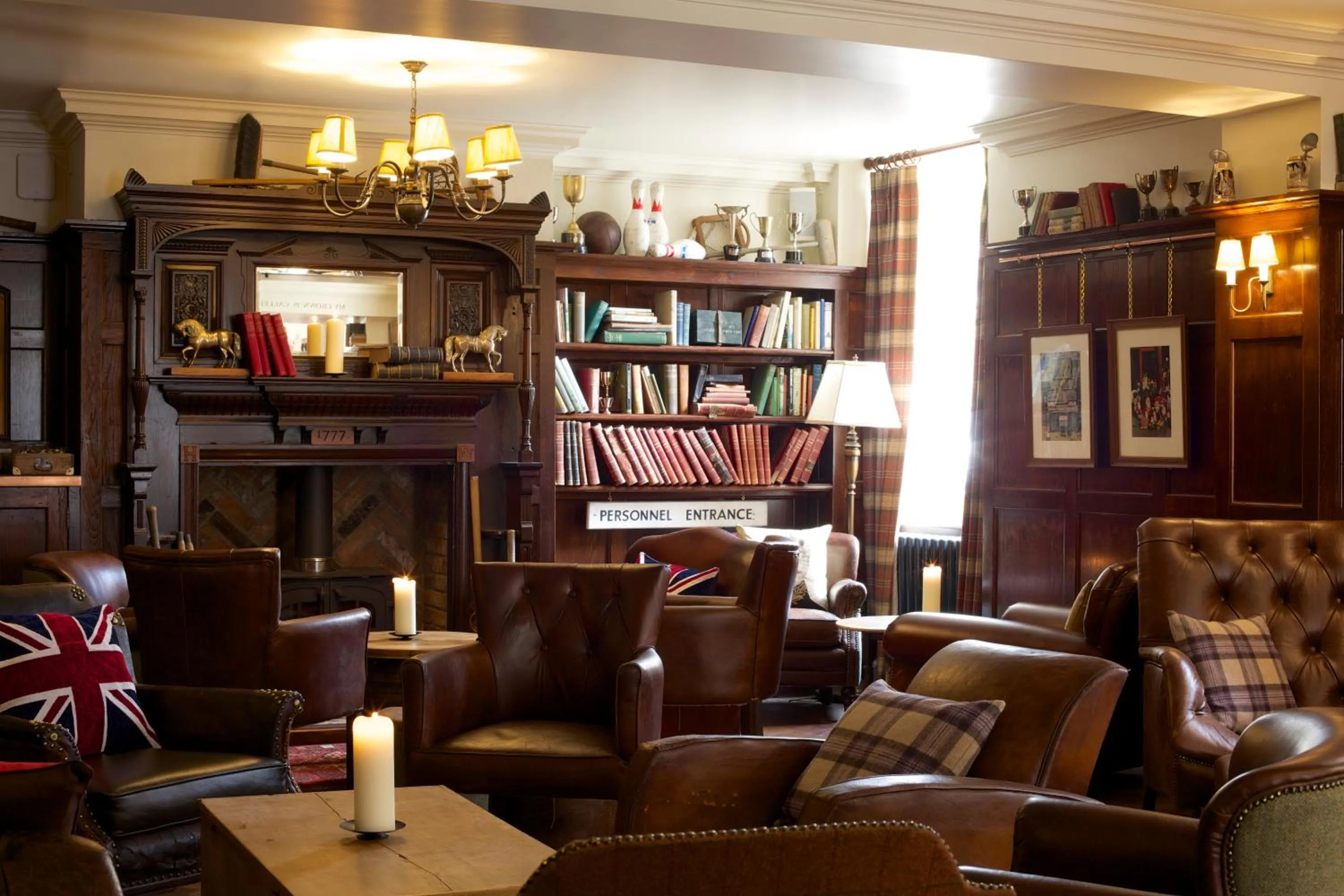 Lounge or bar in The Crown Hotel