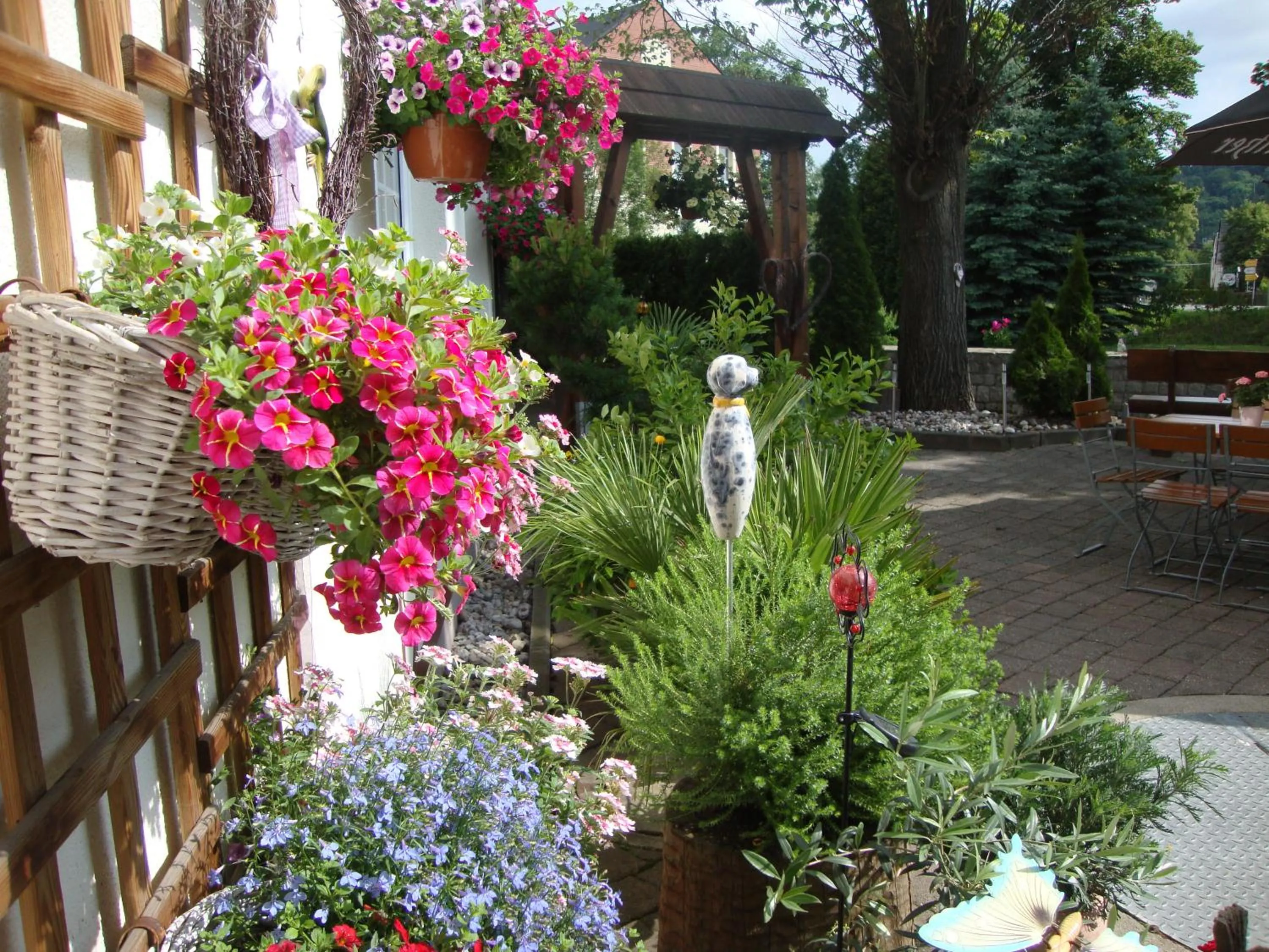 Garden view in Hotel Bergschlößchen