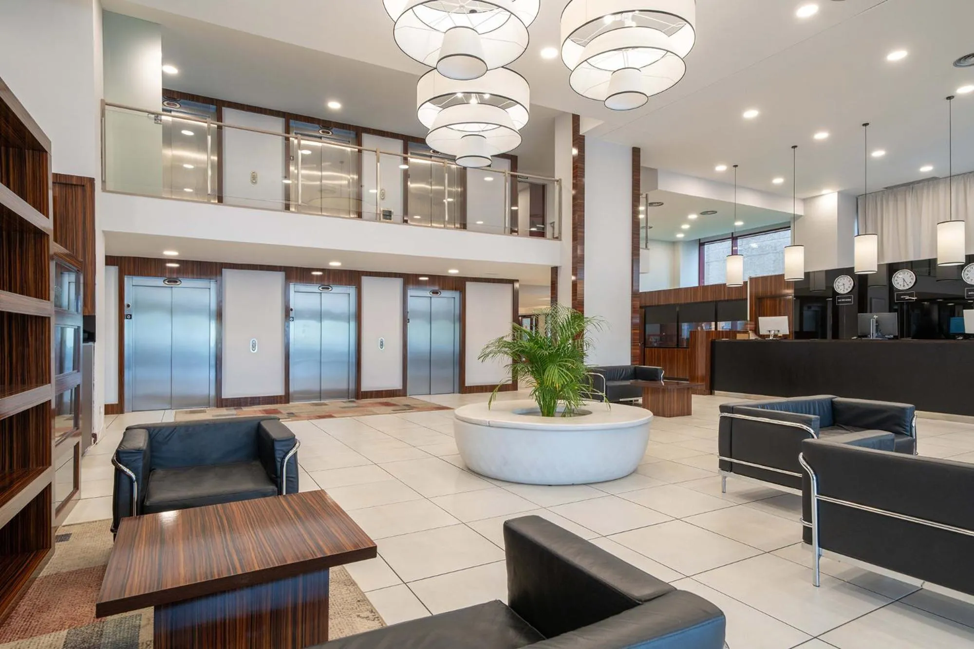 Lobby or reception in Exe Convention Plaza Madrid