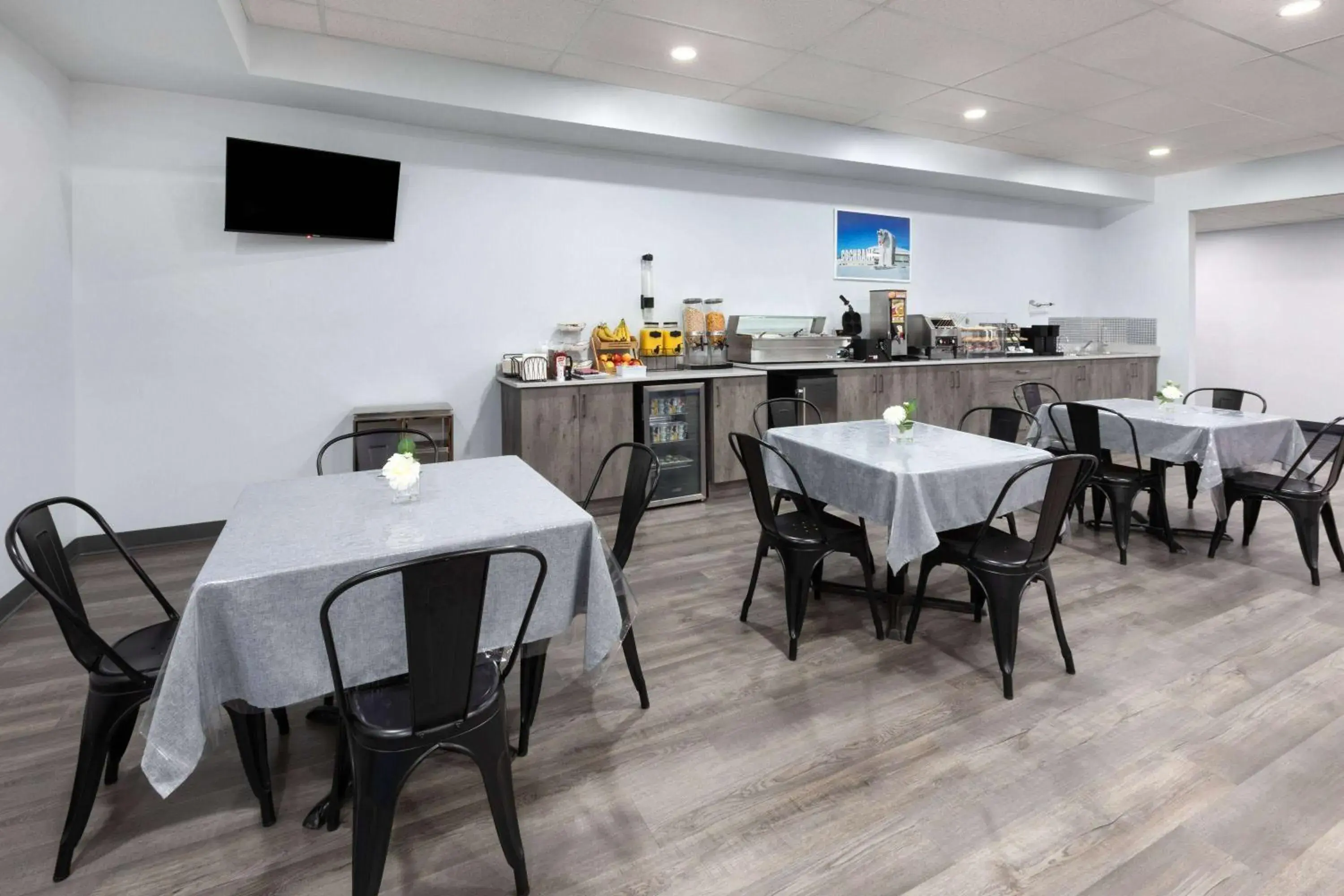 Breakfast in Travelodge by Wyndham Cochrane Ontario Breakfast in Travelodge by Wyndham Cochrane Ontario