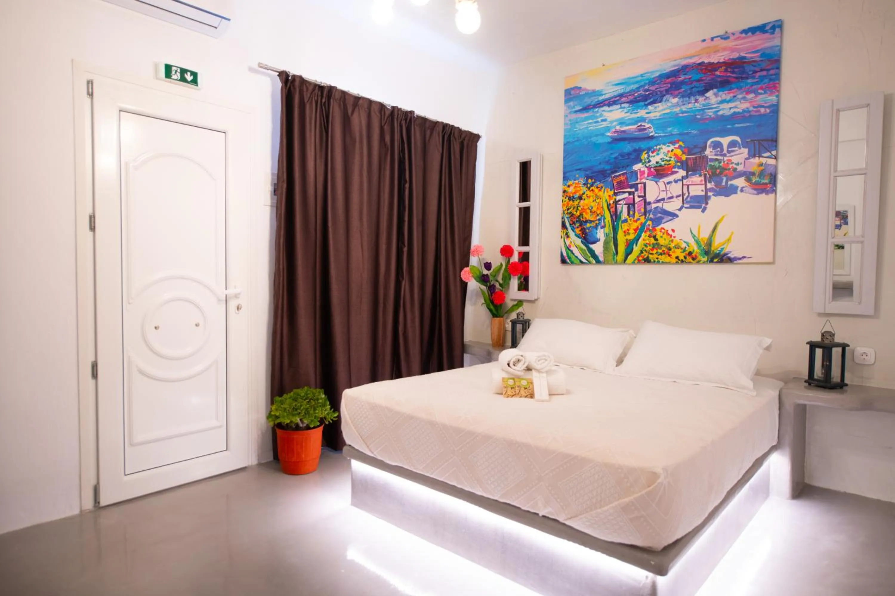 Bed in Arlene Suites