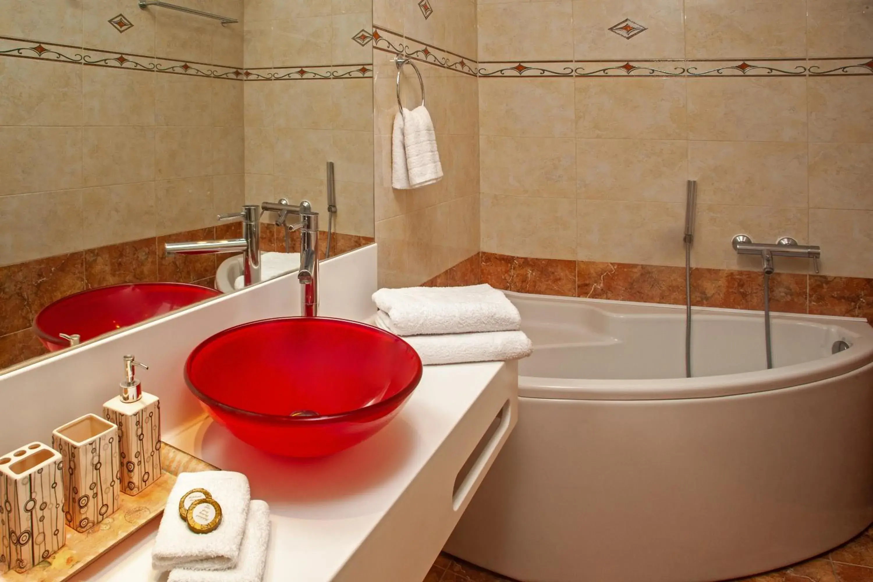 Time of day in Arlene Suites Time of day in Arlene Suites