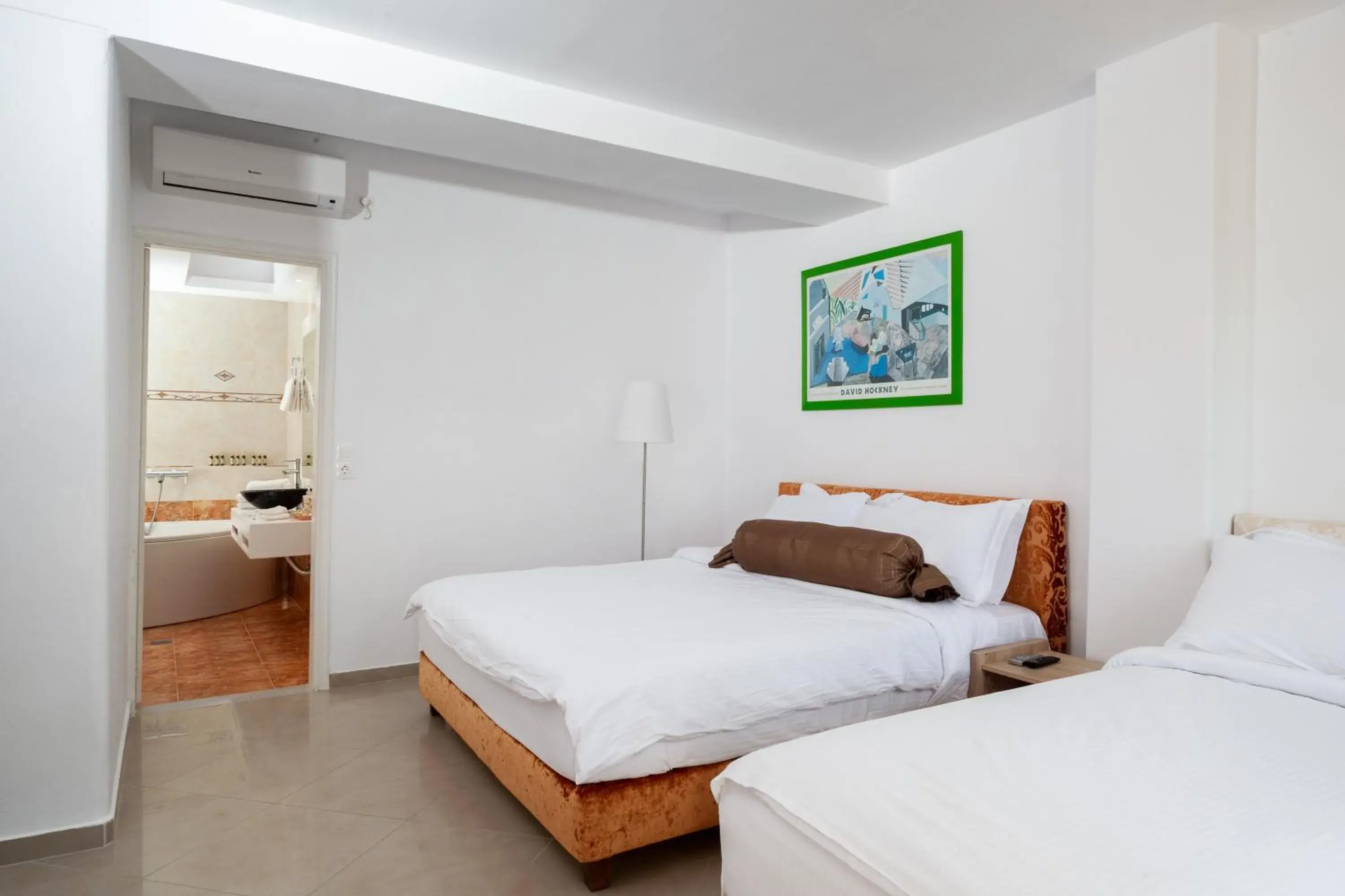 Time of day, Bed in Arlene Suites Time of day, Bed in Arlene Suites